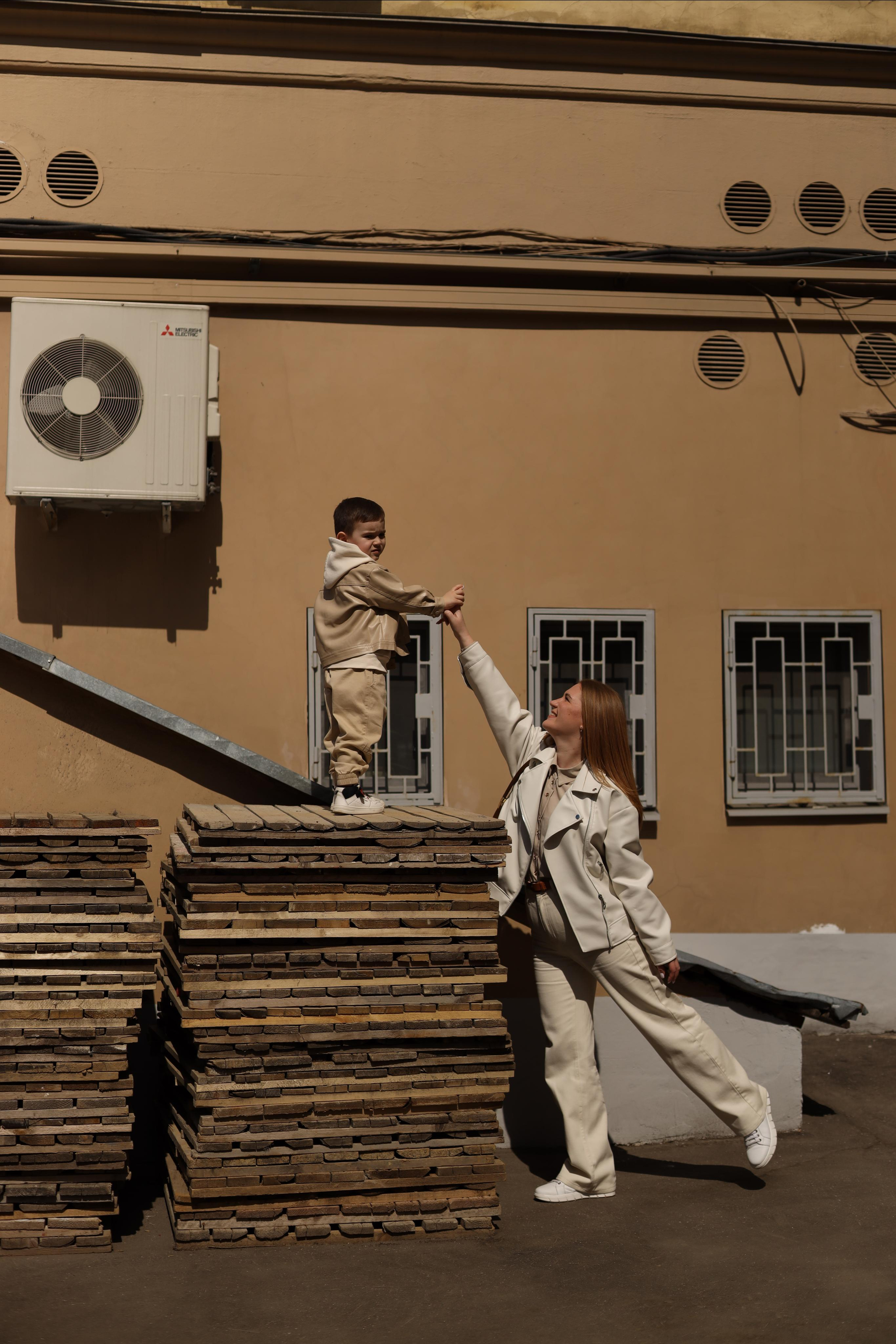 Кристина и ее сыночек. Фотограф в г. Москве Армина Карапетян