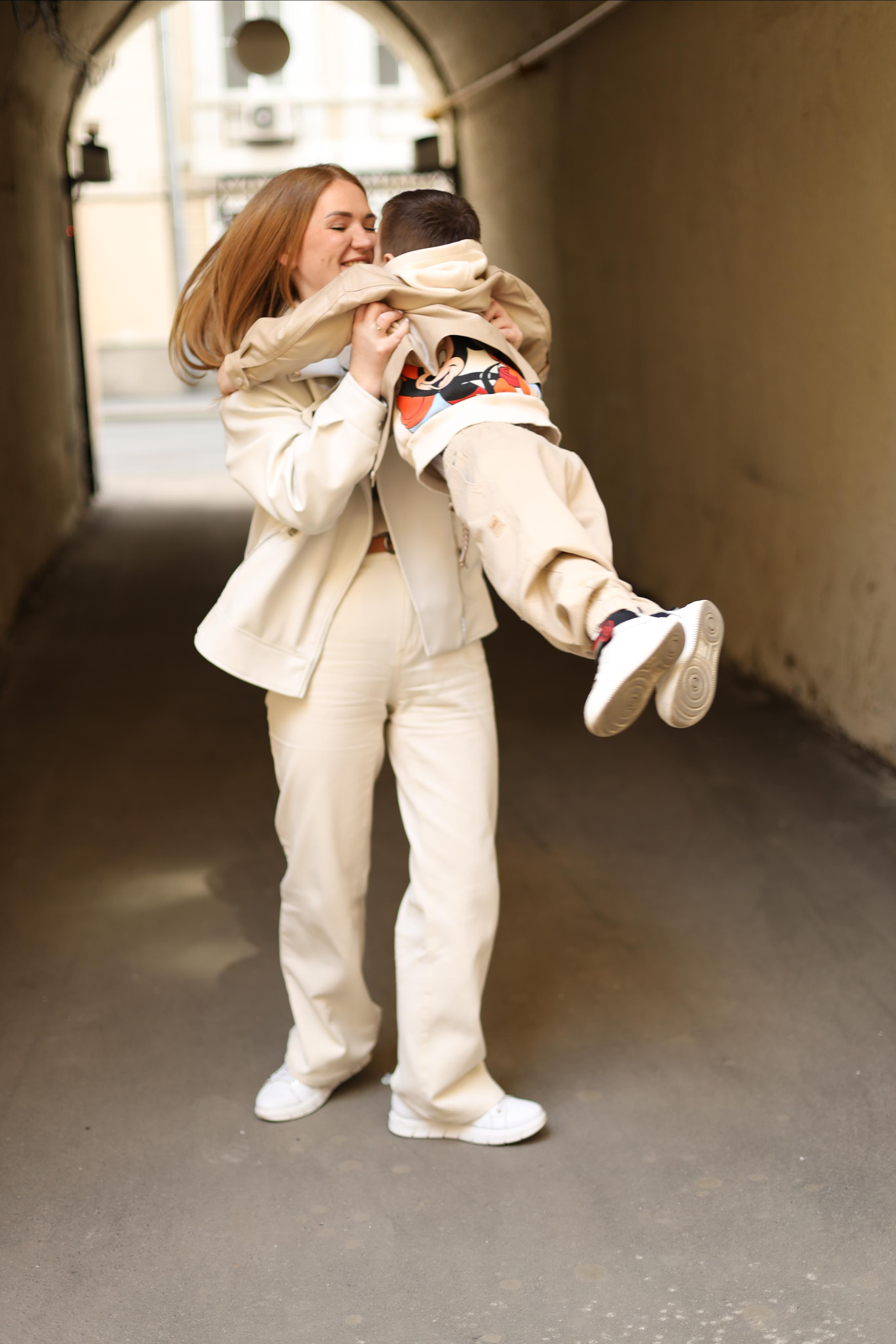 Кристина и ее сыночек. Фотограф в г. Москве Армина Карапетян