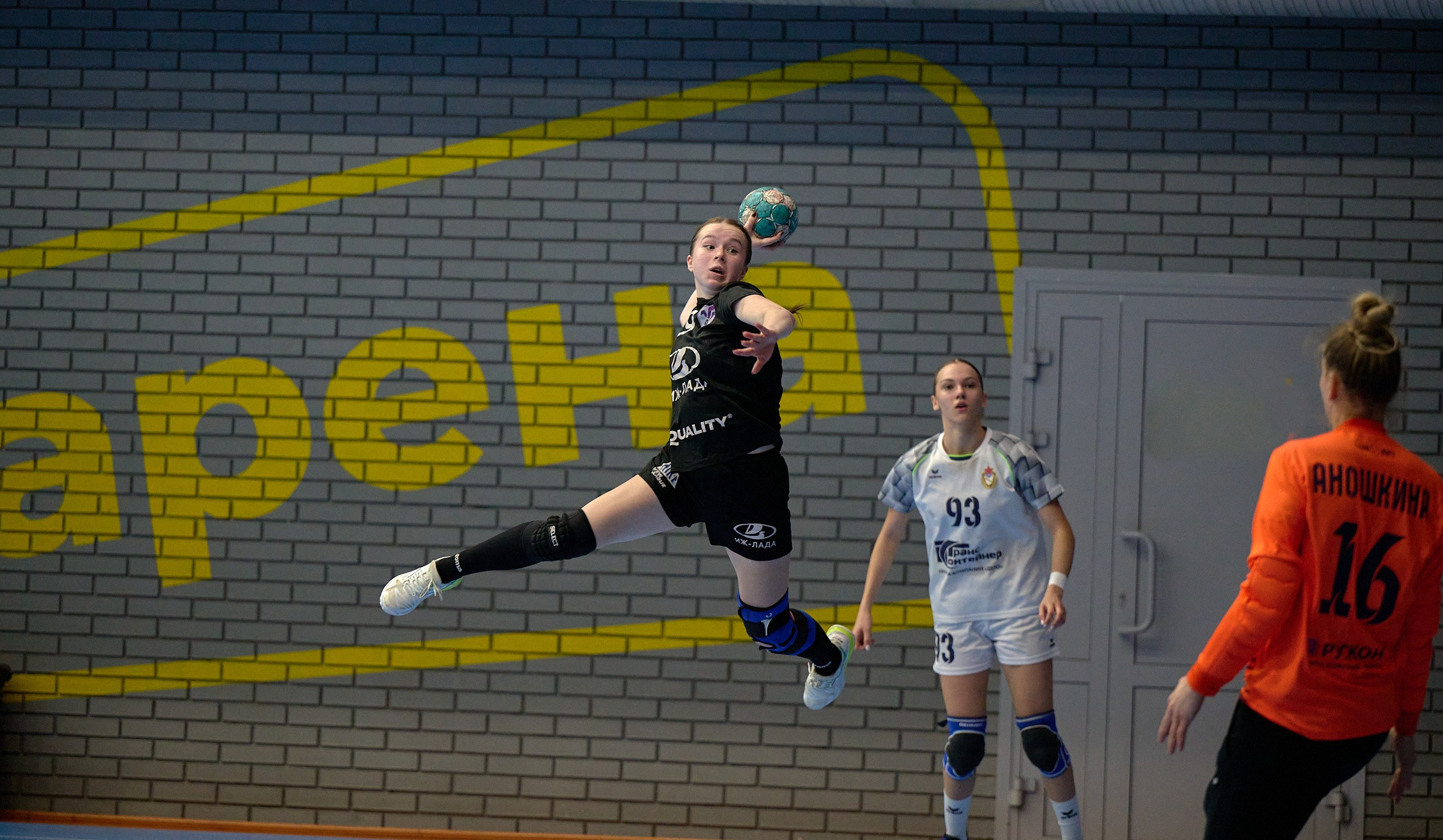 Гандбол. Спортивный репортажный фотограф в Ижевске Сергей Мерзляков