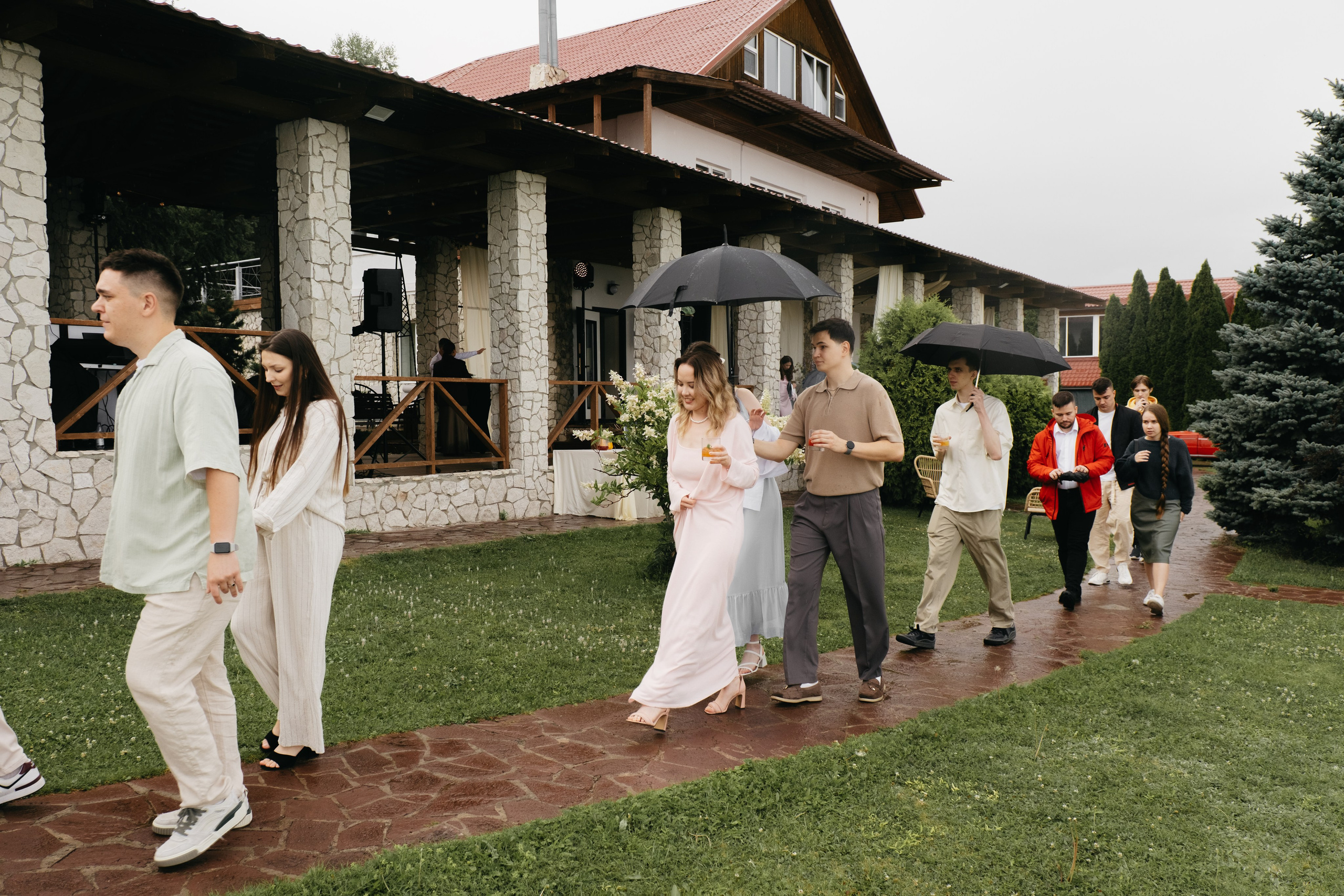 Молодые счастливые. Обо мне