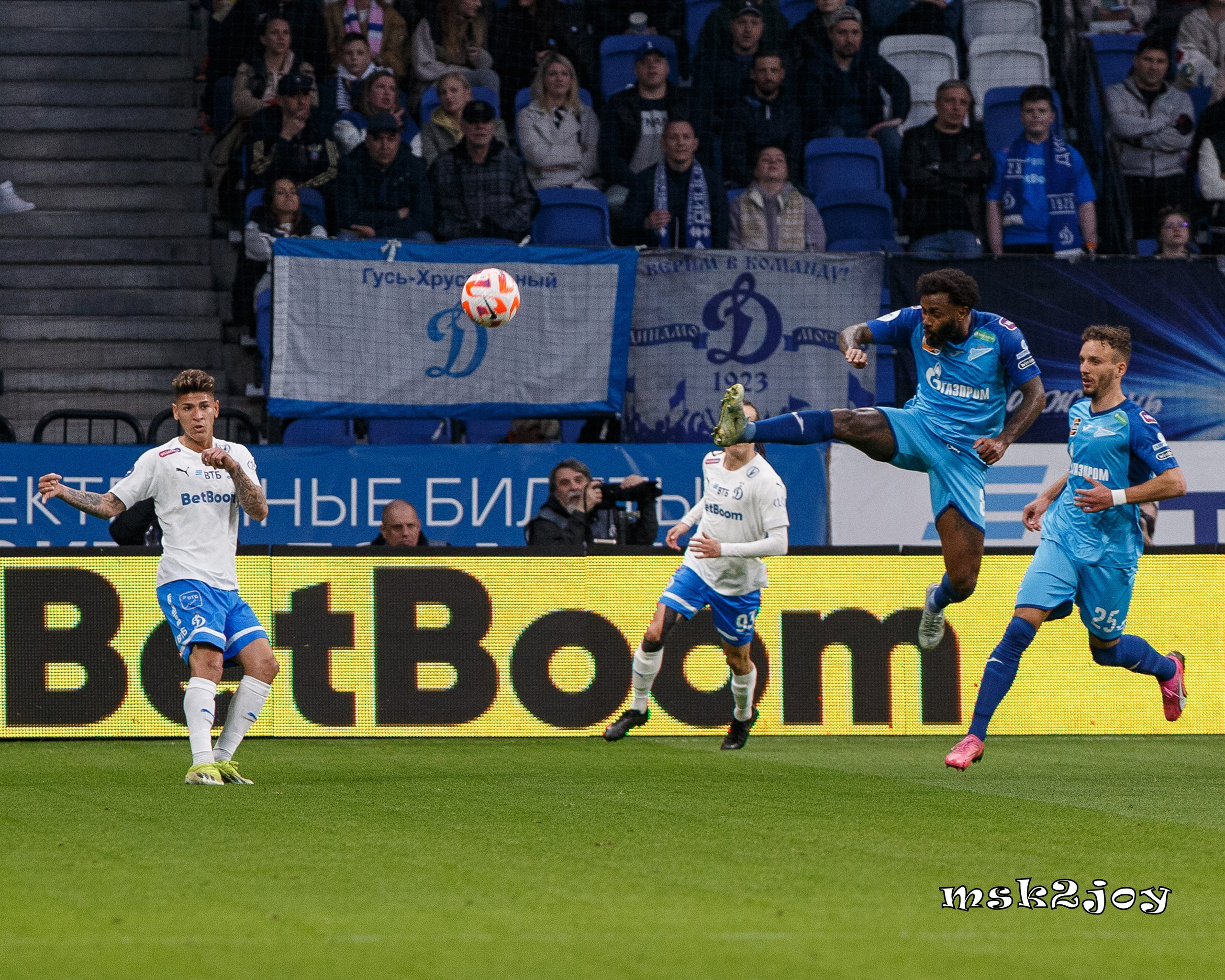 Фоторепортаж. РПЛ. Динамо — Зенит. Михаил Тоцкий портретный и репортажный фотограф в Москве