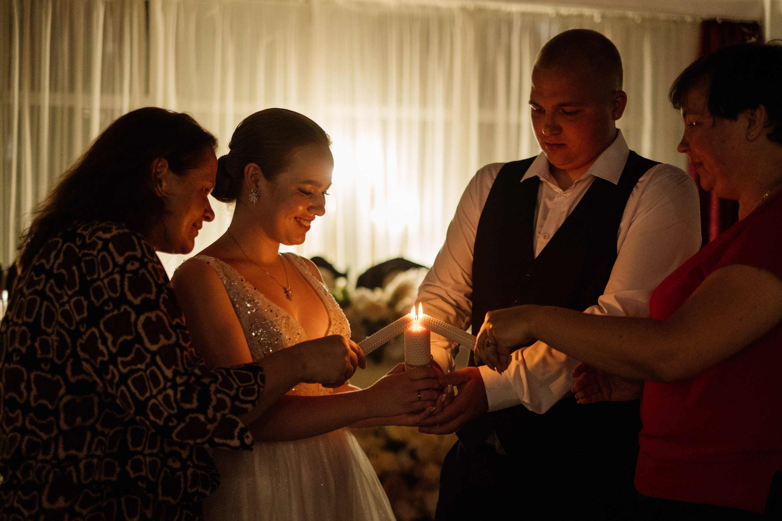 Свадебная фотосессия - выездная регистрация и банкет. Крым. Профессиональная фотосъемка в Крыму. Натуральные эмоции и живые кадры. Забронируйте дату прямо сейчас!