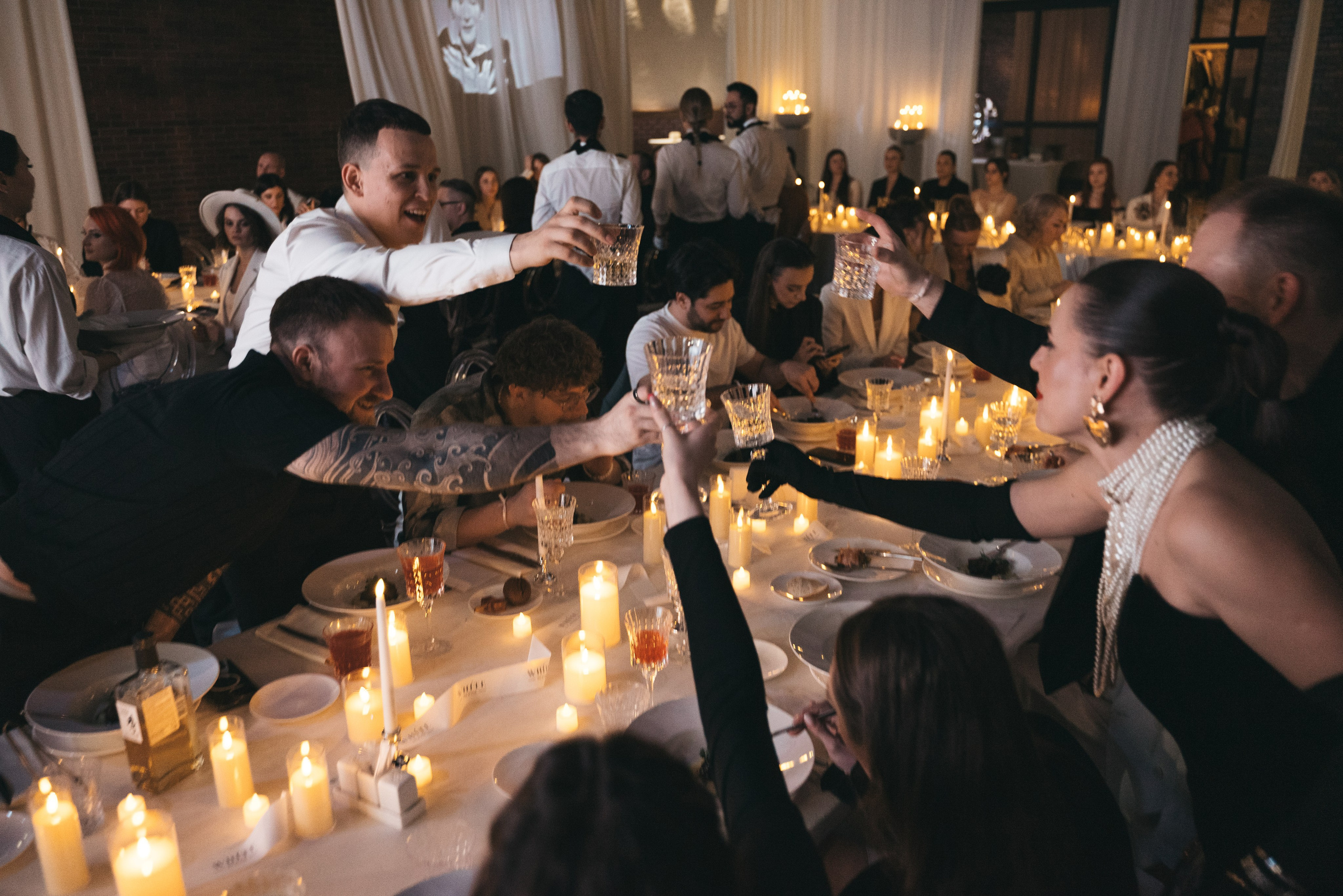 WhiteRoom Pre-wedding. Репортажный и свадебный фотограф в Сургуте