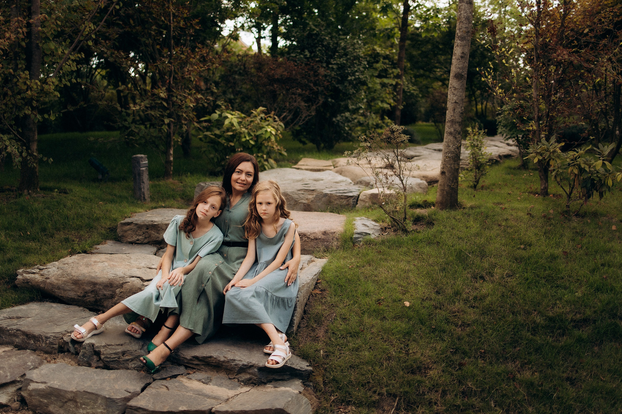 Семья в японском саду. Семейный фотограф в Краснодаре Храмова Анна