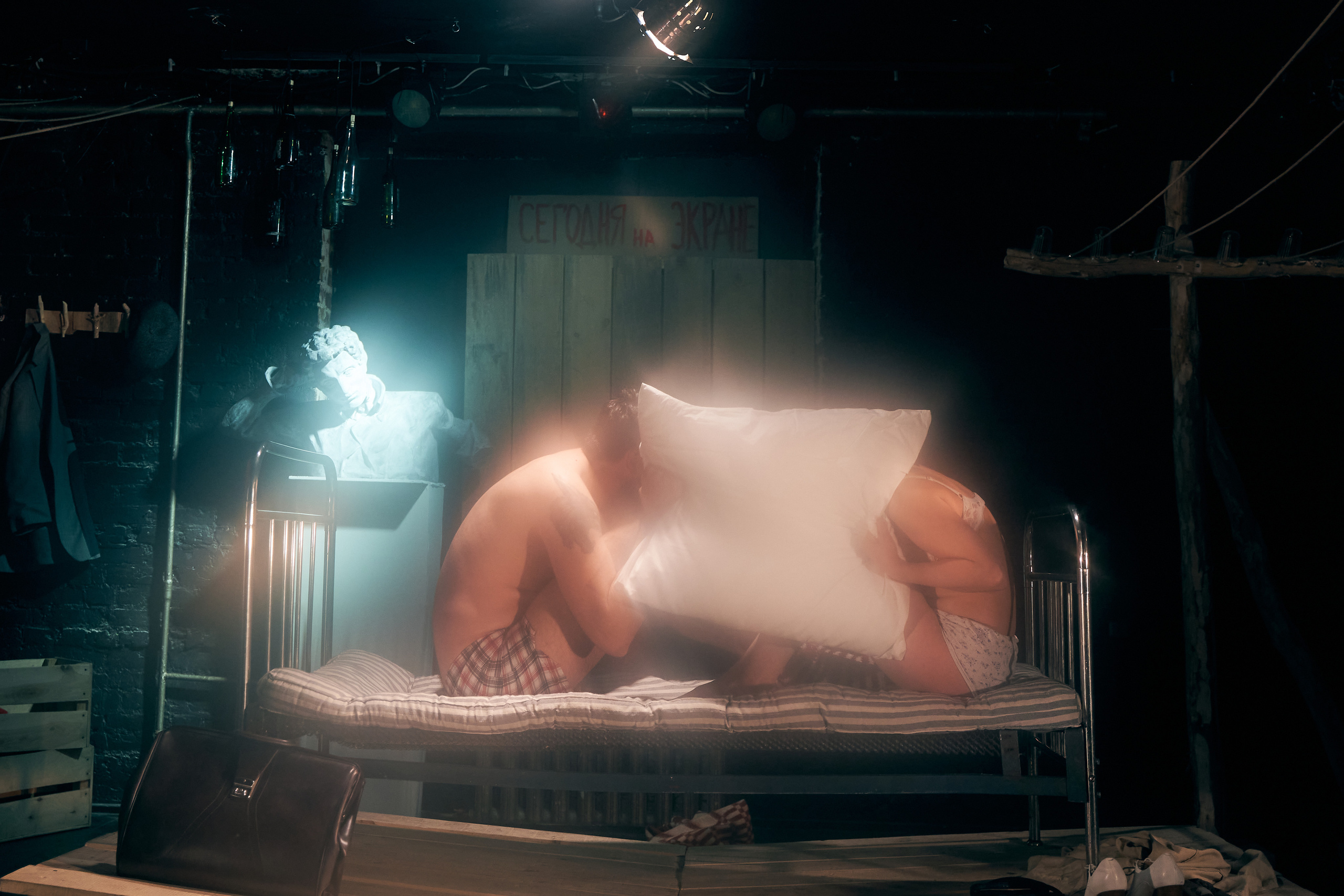 «Альбом с голубем», ЦСД. Фотограф Вика Фадина, Екатеринбург