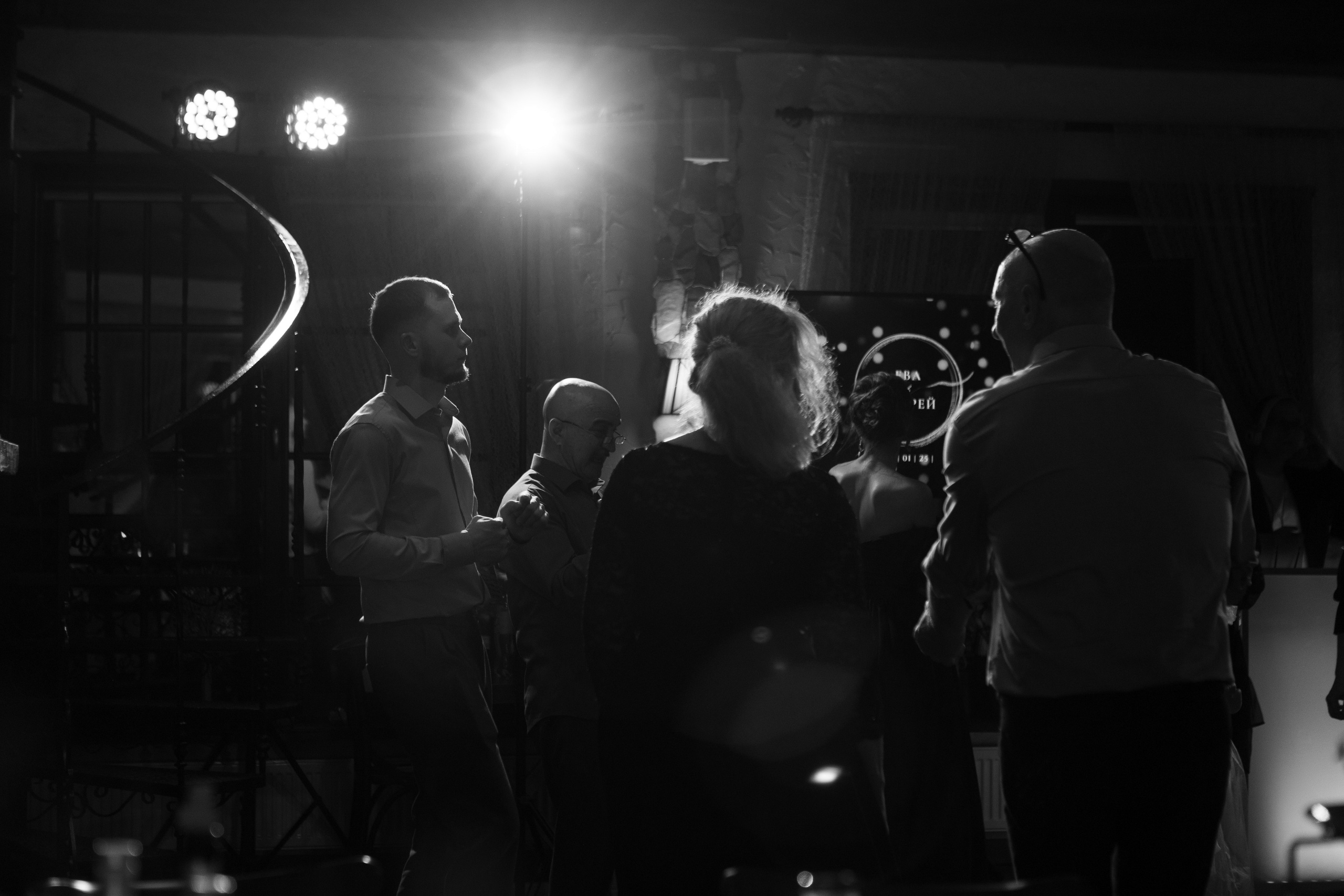 Свадебная фотосессия зимой. Свадебный фотограф Калининград