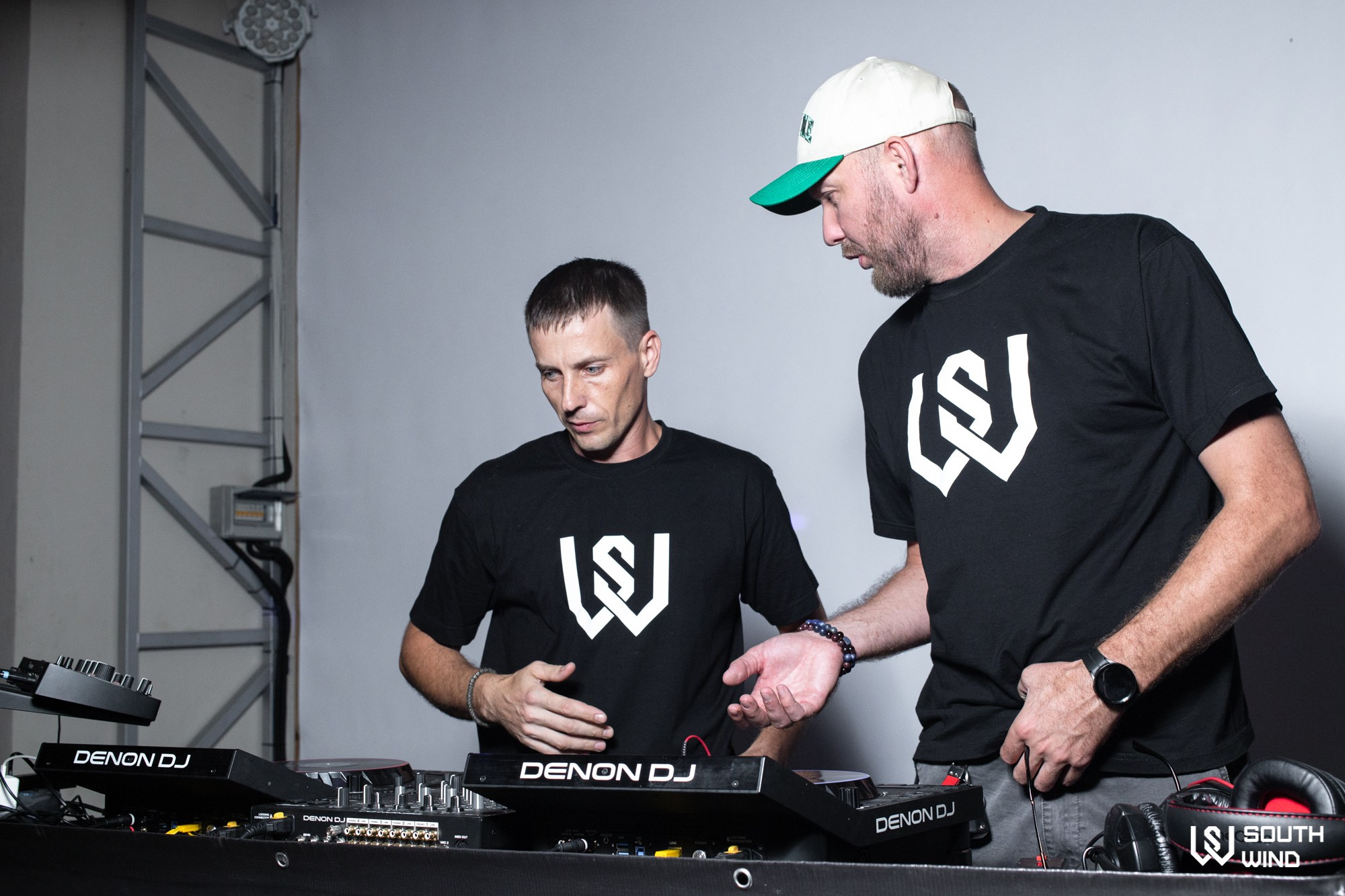 14 09 Вечеринка South Wind в Стереодаче. Репортажный, промышленный и маркетплейс-фотограф Дмитрий Чернат