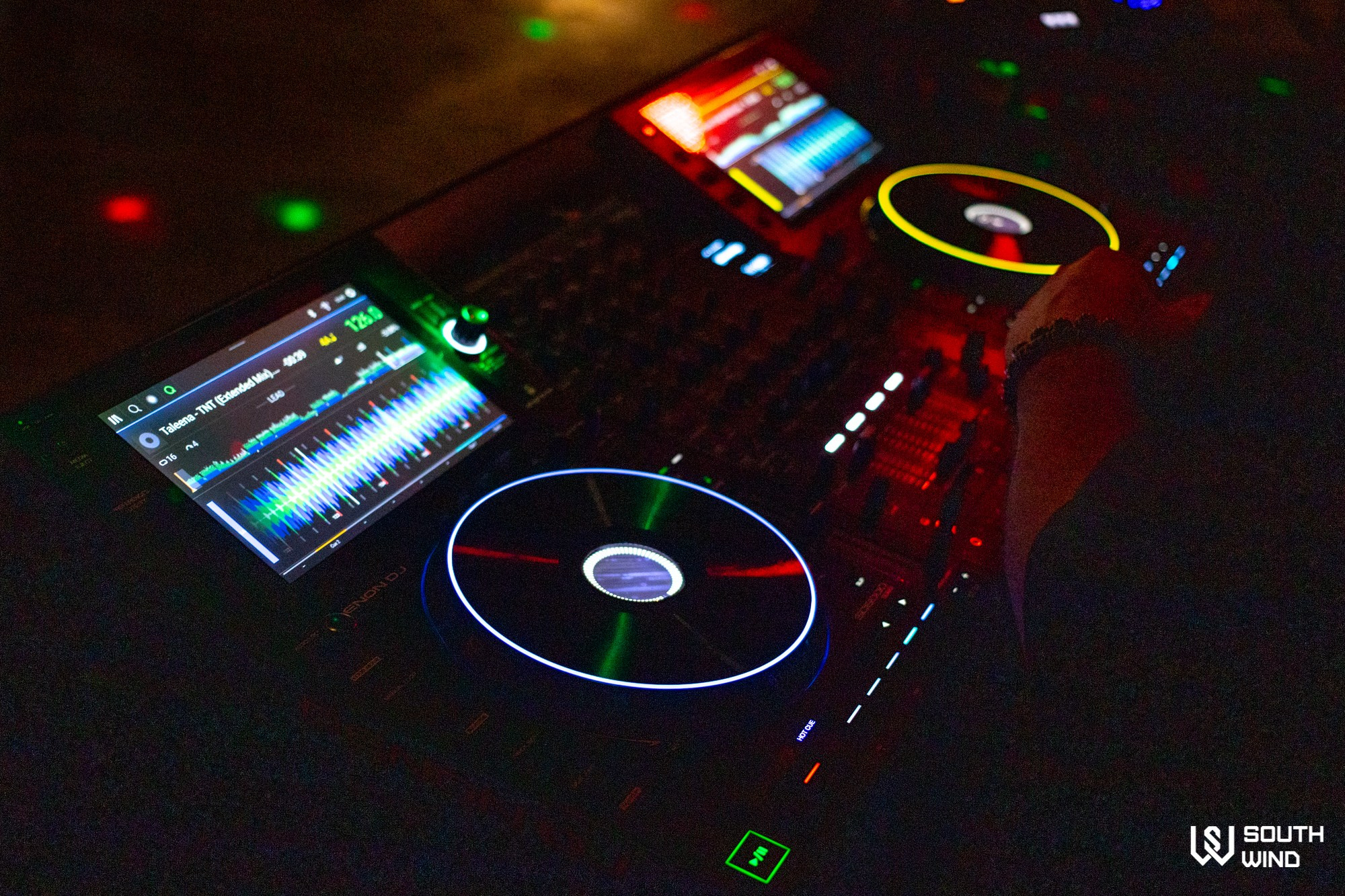 14 09 Вечеринка South Wind в Стереодаче. Репортажный, промышленный и маркетплейс-фотограф Дмитрий Чернат