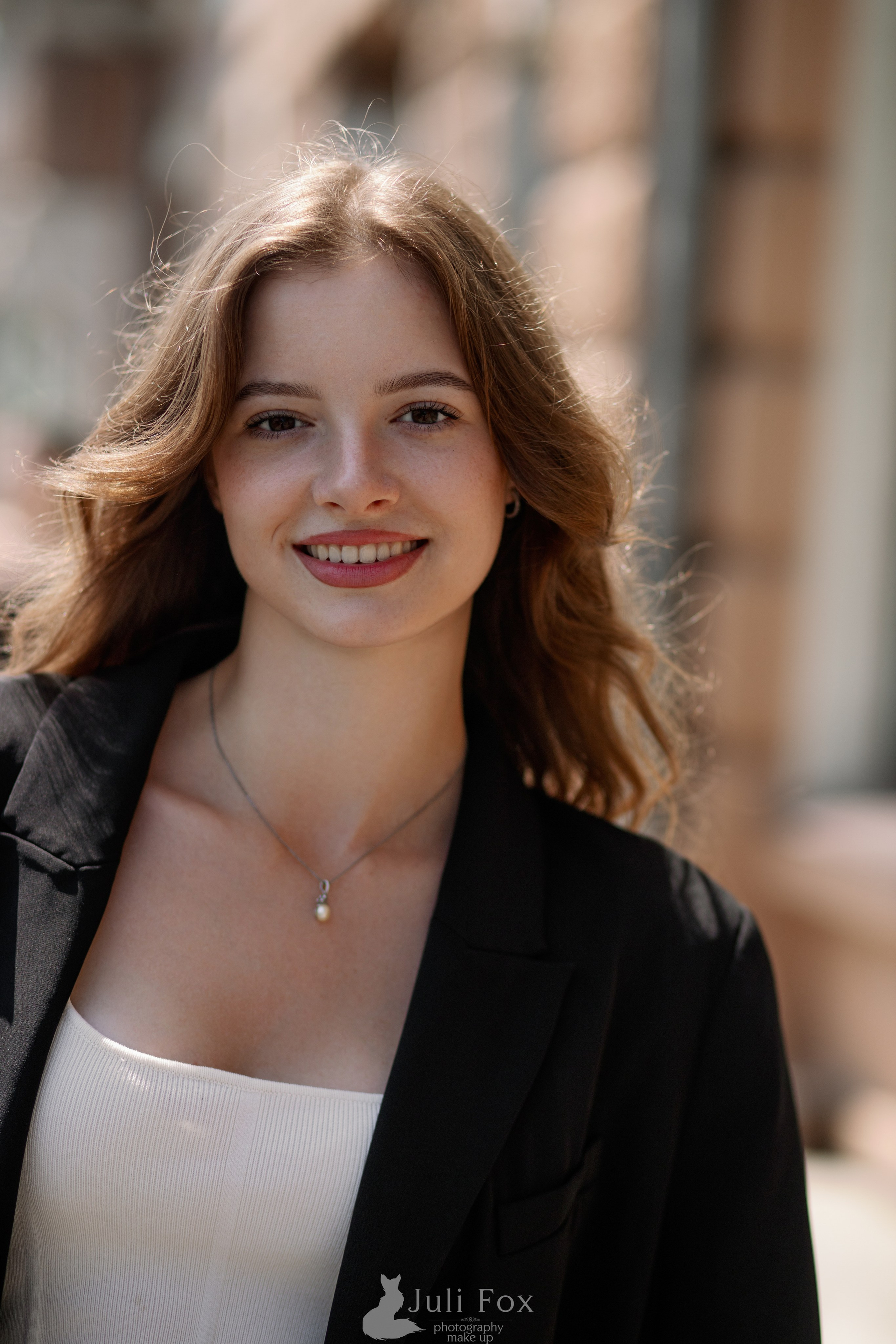 Женский портретный фотограф во Владивостоке. Портретный, свадебный, репортажный фотограф во Владивостоке Юлиана Джули Фокс