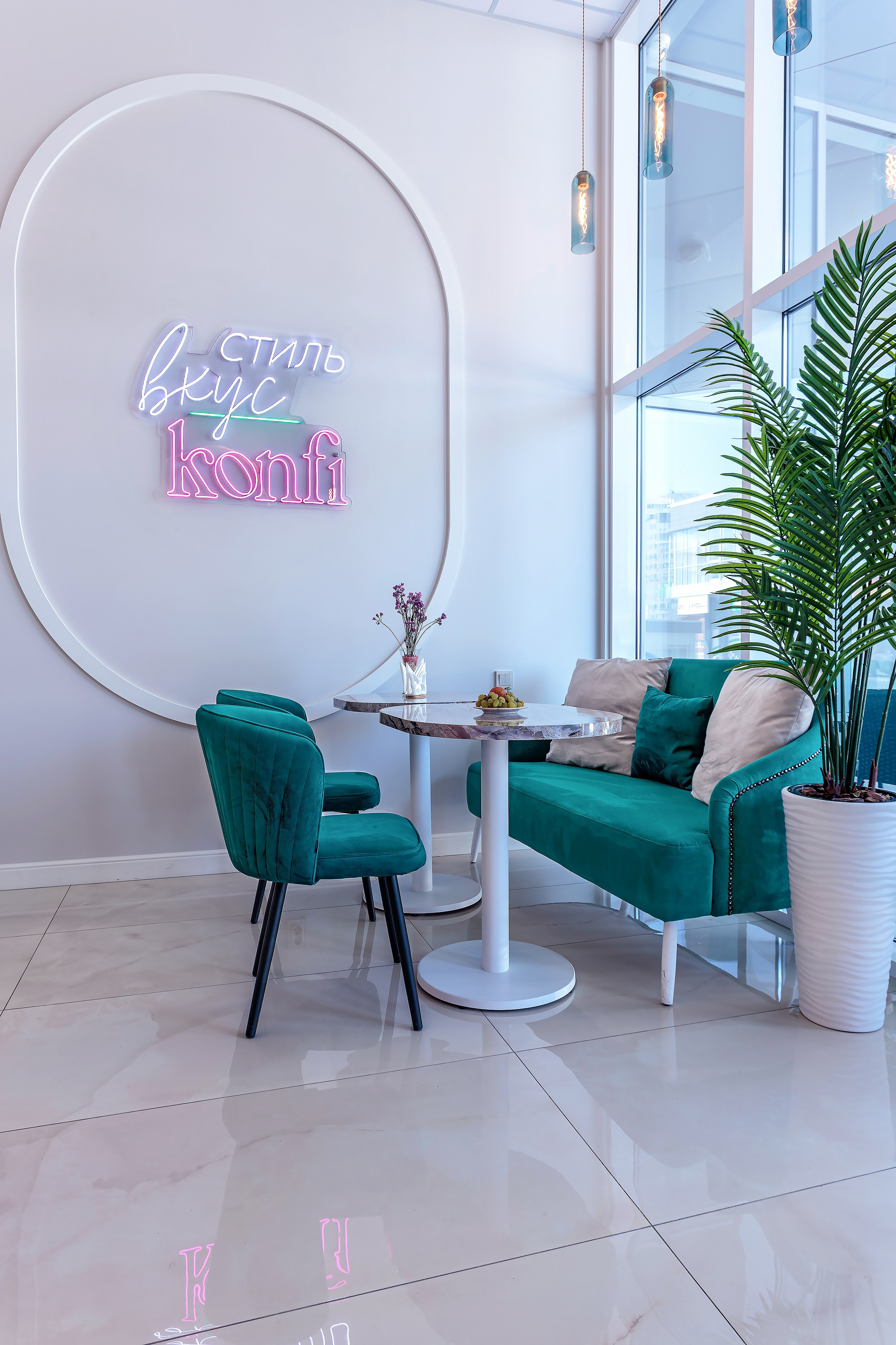 Интерьер кофейни-кондитерской Konfi