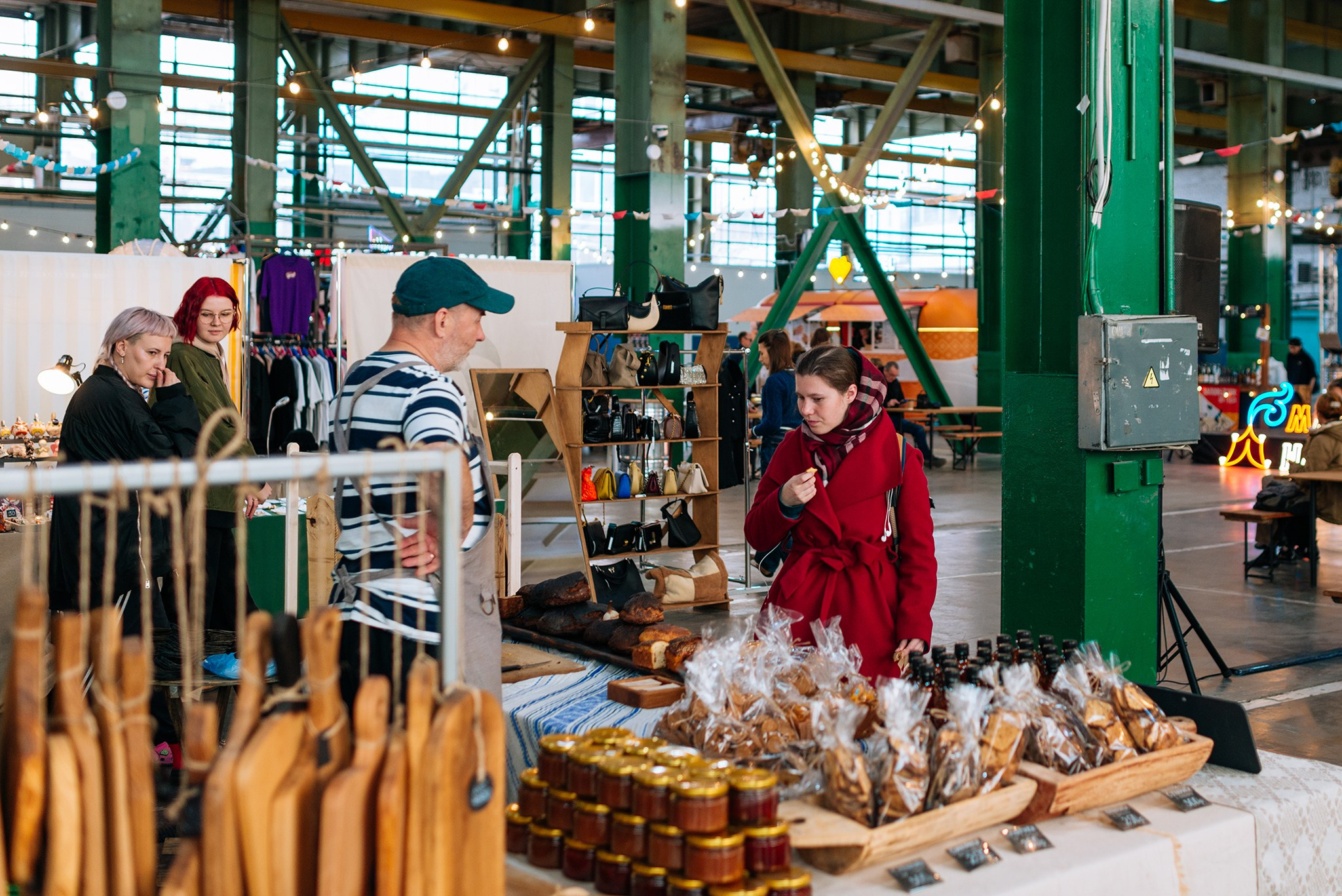 Маркет на Неве. Октябрь 25. Репортажный фотограф в Санкт-Петербурге Анастасия Клёпова