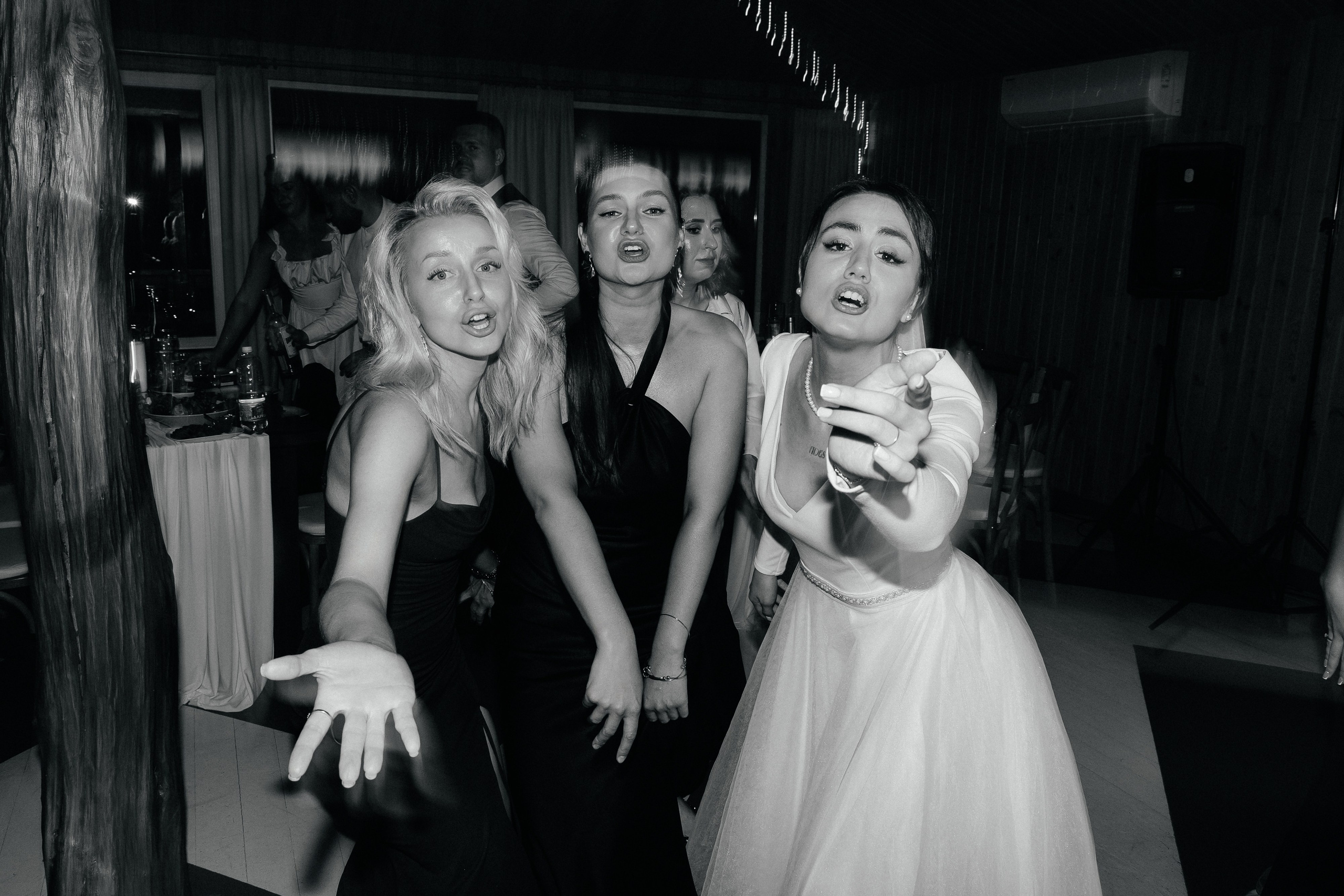 Свадебная фотосессия в агроусадьбе Лабодянка в Минске. Свадебный фотограф в Минске/Беларуси Сергей Спиридонов