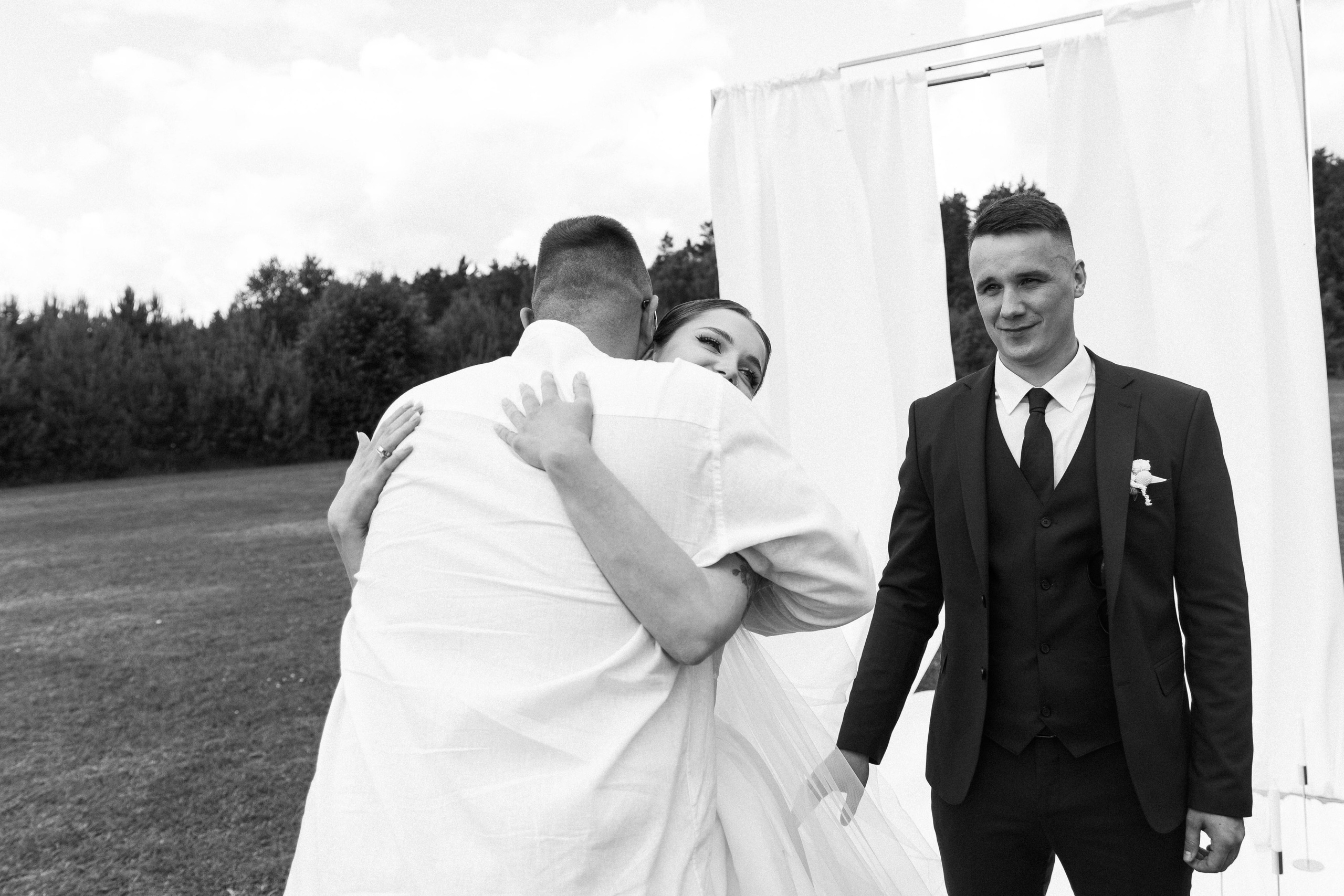 Крепкие объятия. Свадебный и портретный фотограф Соломко Диана