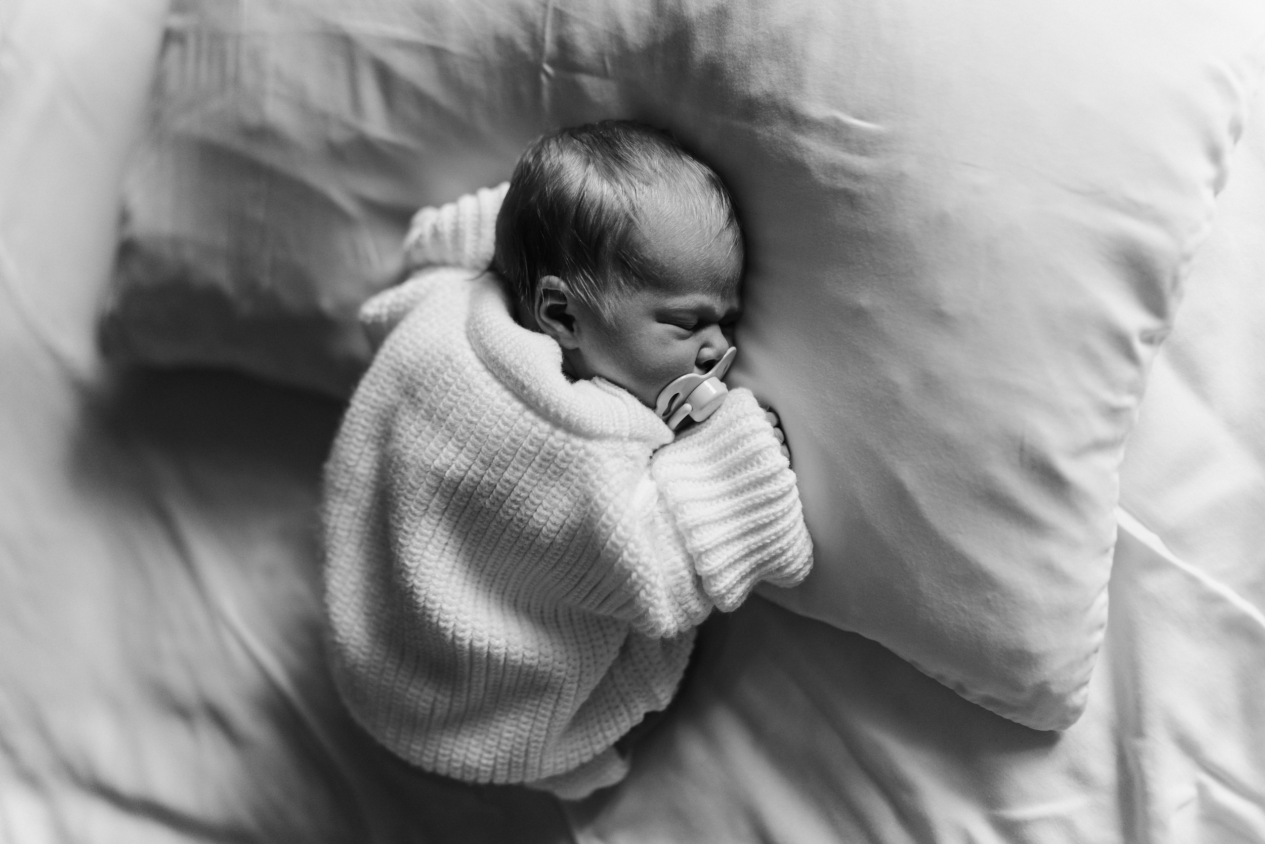 Blac & wight. Фотограф Новорожденных в Москве. Семейные истории в стиле LIFE