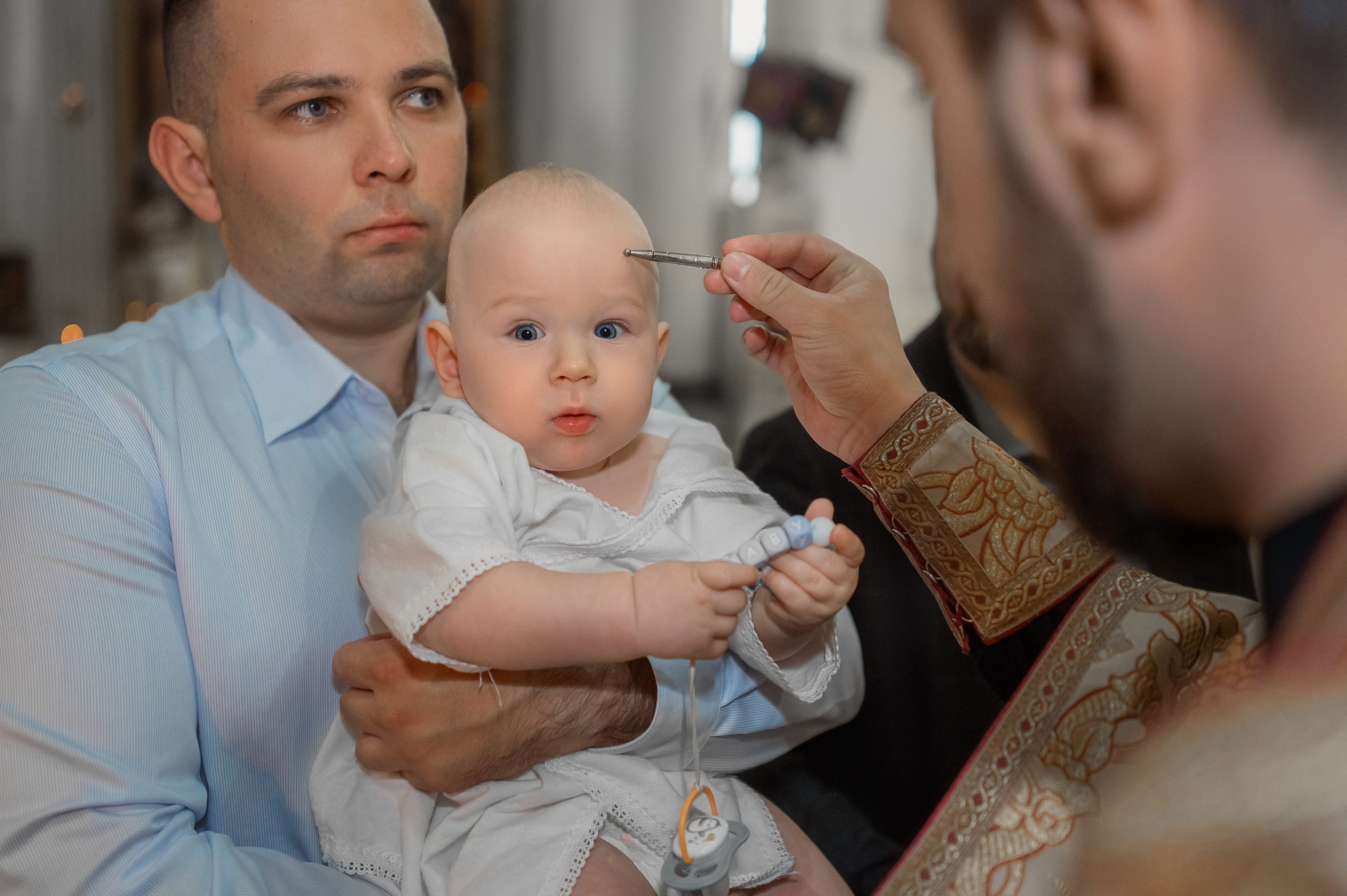 Крещение в Троице-Измайловском соборе. Фотограф на крещение и венчание, семейный фотограф в Санкт-Петербурге