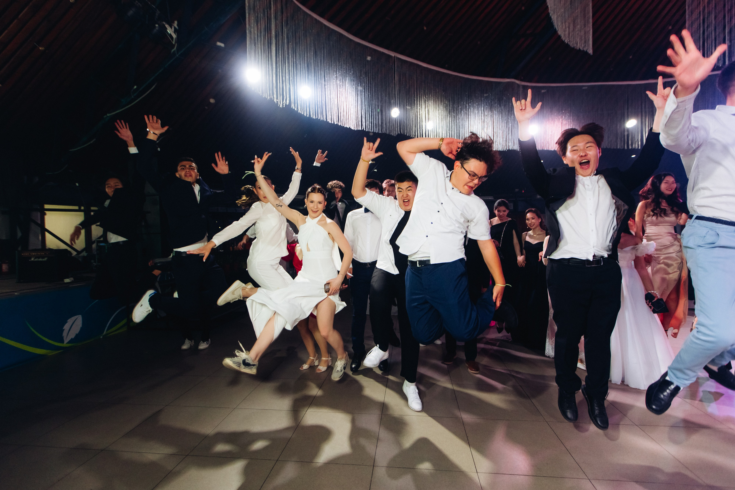 Выпускной вечер. 49 школа. Баран на корове. Свадебный и семейный фотограф в Улан-Удэ