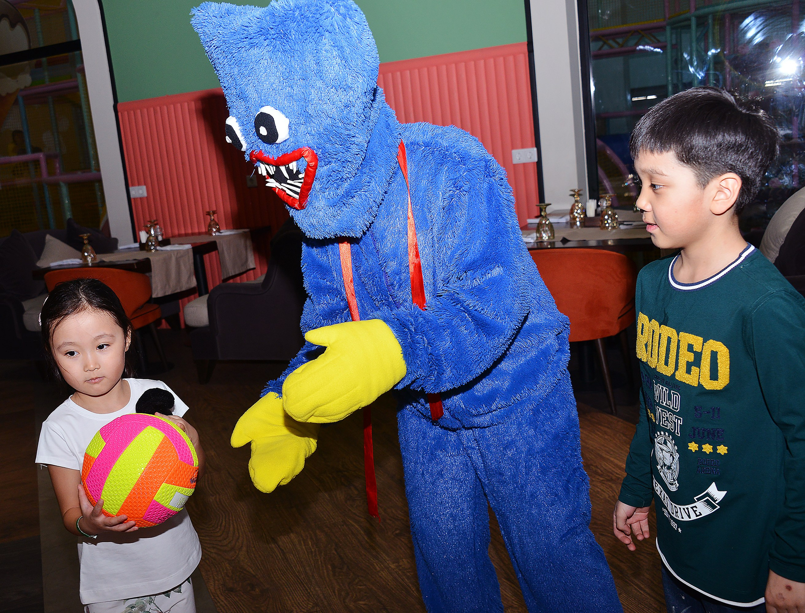 Дети-6 (Айлин-8 лет). Фотосъёмка. Фотограф Сергей Авдеев-семейный и детский фотограф в Алматы