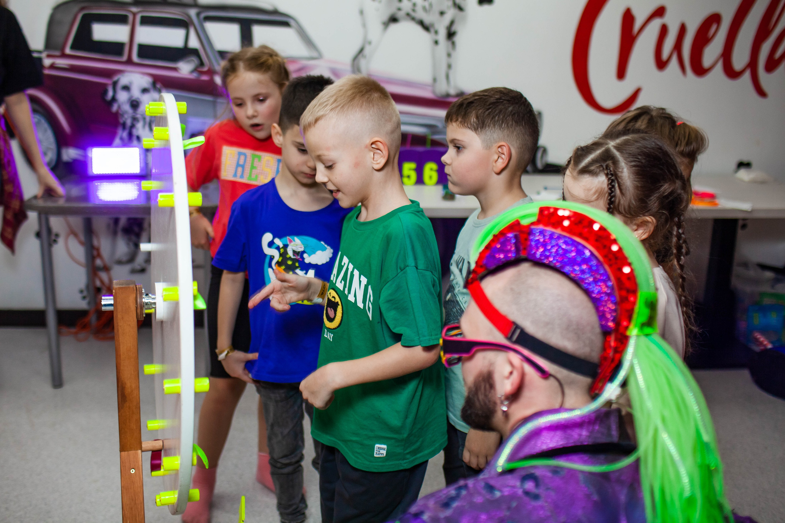 Неон Челендж День рождения Ярослава. Детский и семейный фотограф в Санкт-Петербурге Елизавета Сорокина