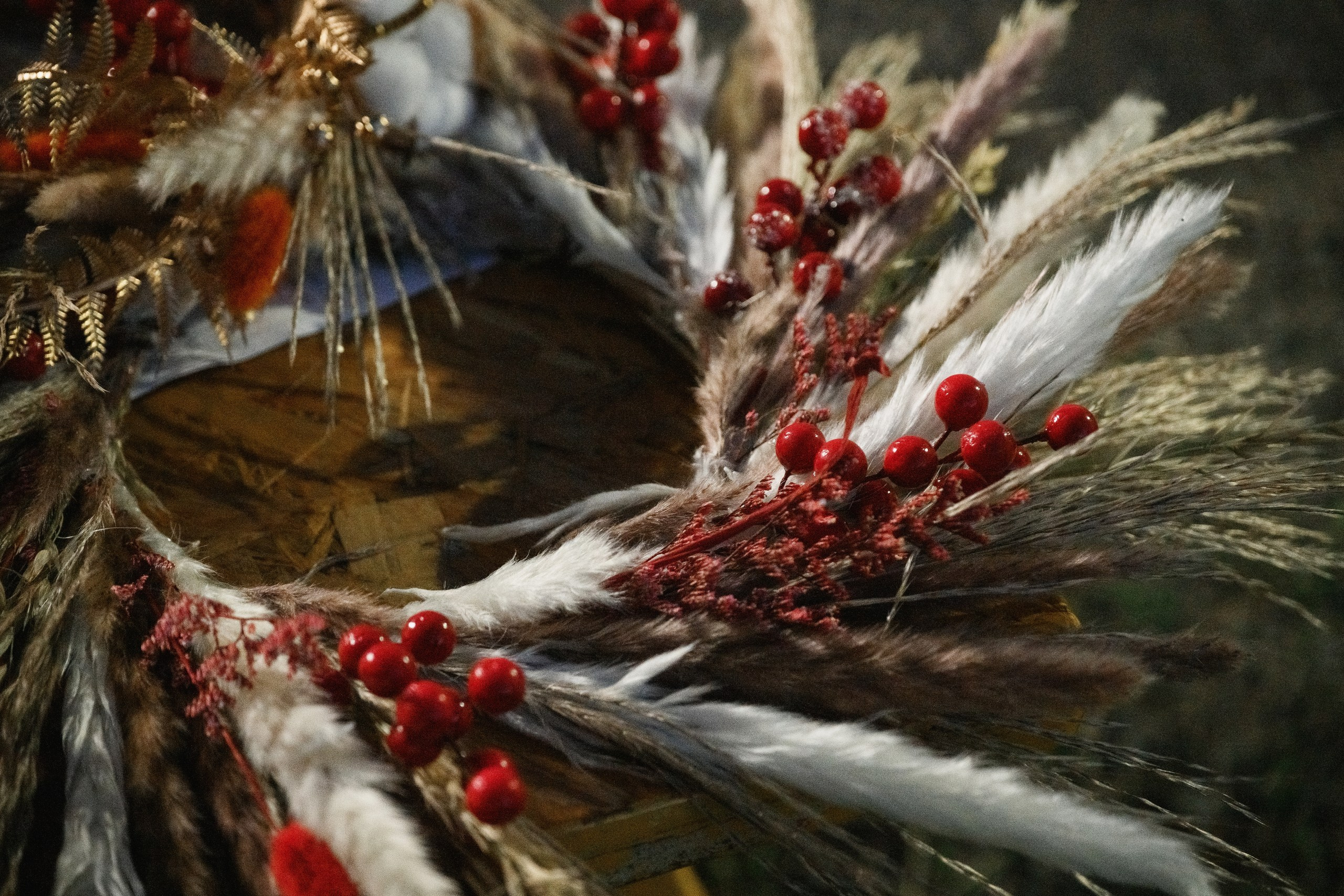 Фотосъемка праздника в этнической деревне в Петропавловске-Камчатском. Яркие народные гуляния и традиционные обряды в этническом стиле. Профессиональная съемка фольклорного фестиваля в Петропавловске-Камчатском. Колоритные кадры с участием местных жителей в национальных костюмах. Запечатленные эмоции и атмосфера этнического праздника на Камчатке.