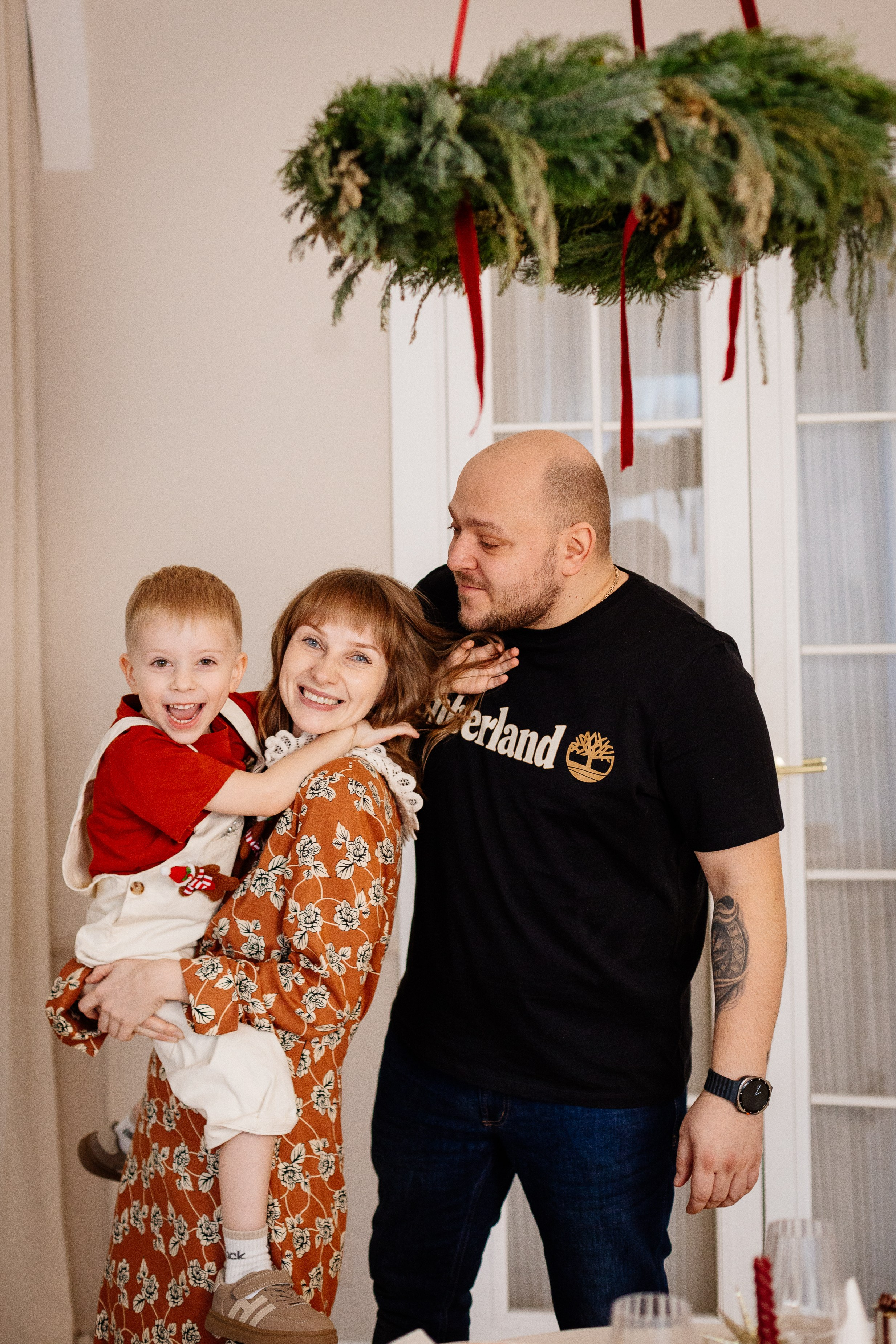 Мишаня с семьей. Семейный фотограф Трусова Евгения в Екатеринбурге