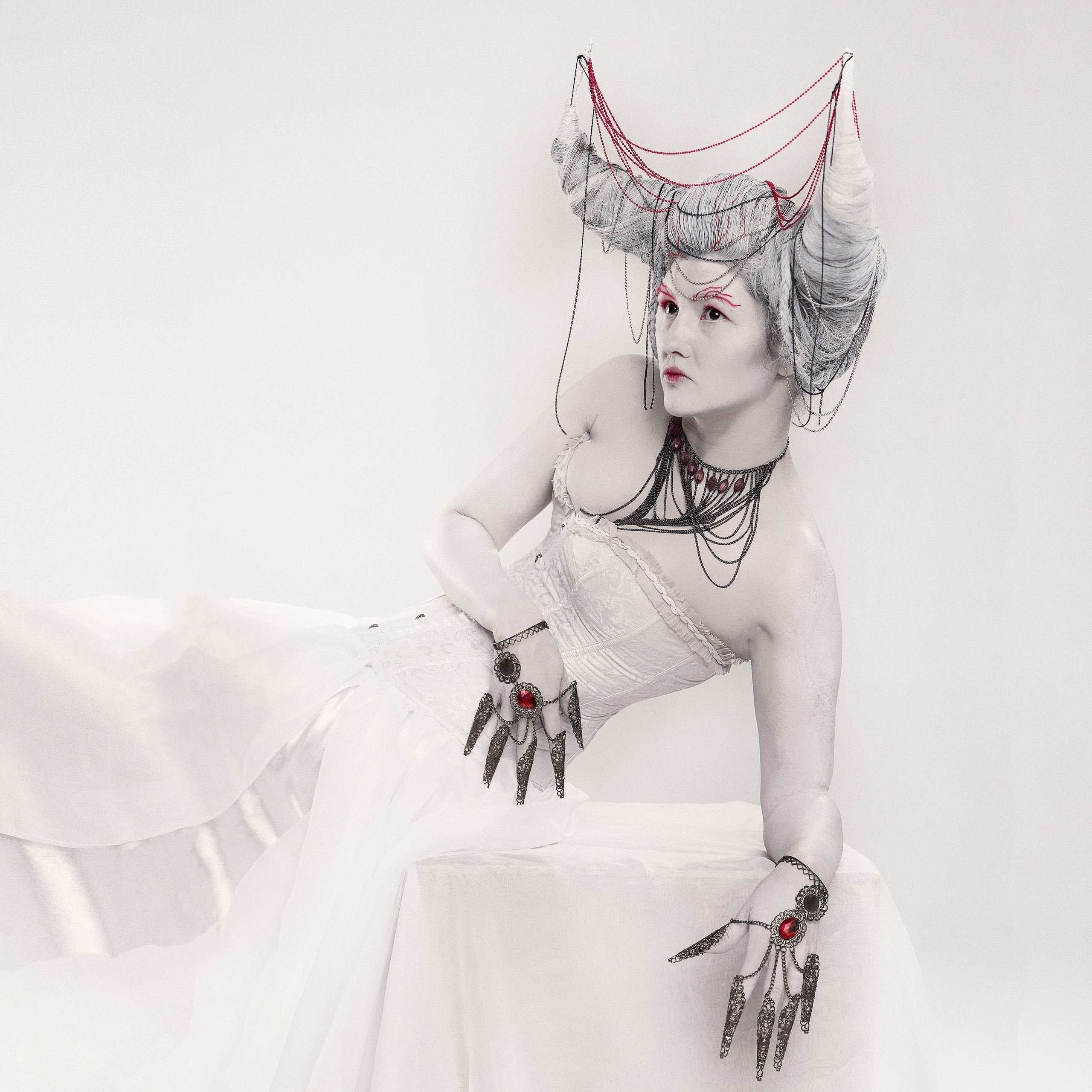 Рогатая Фея. Необычные портретные фотосессии под ключ в Москве