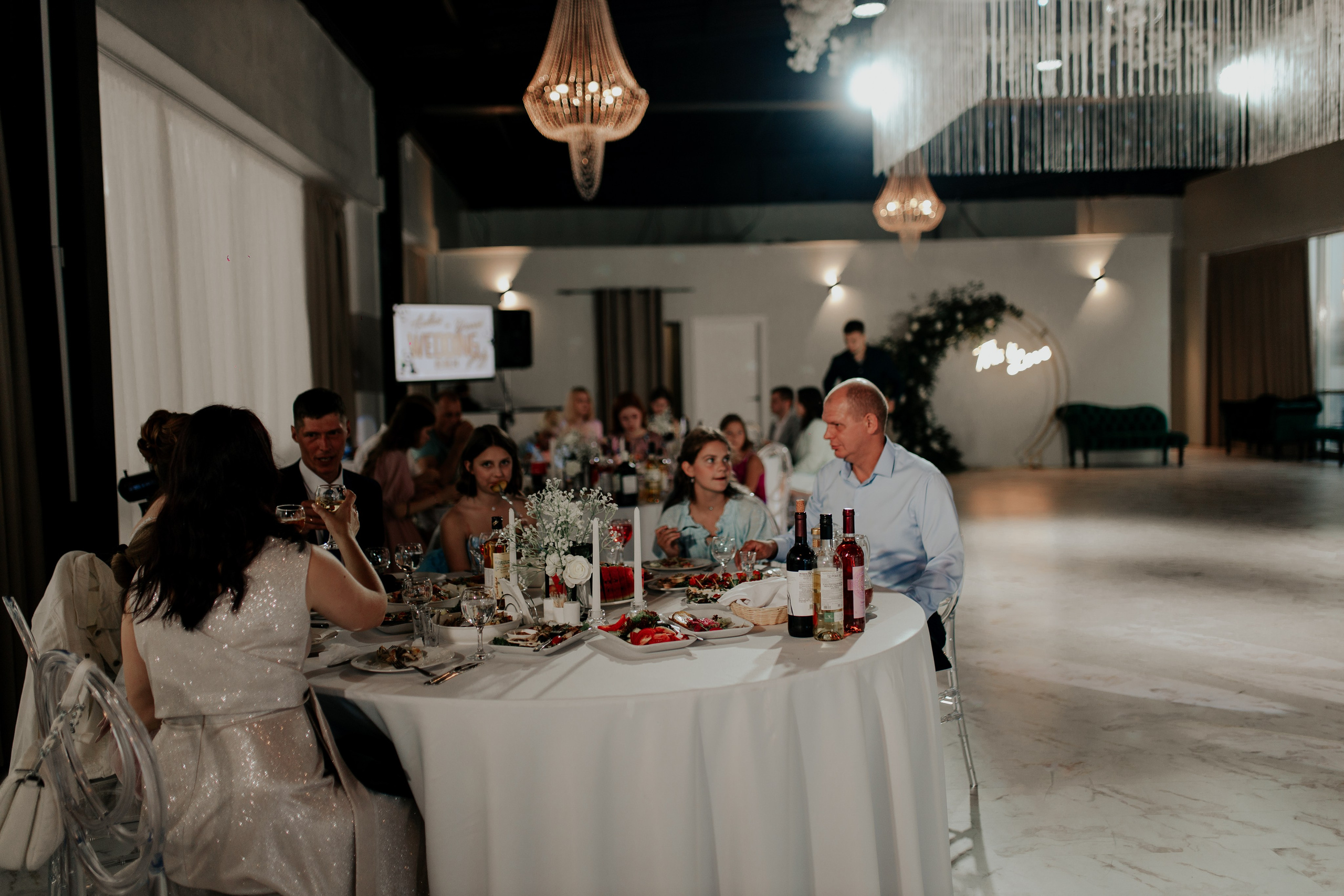 Свадебный банкет в Санкт-Петербурге — Трогательная фотосессия с родными и лавстори. Фотограф в Санкт-Петербурге Лиза Семченкова