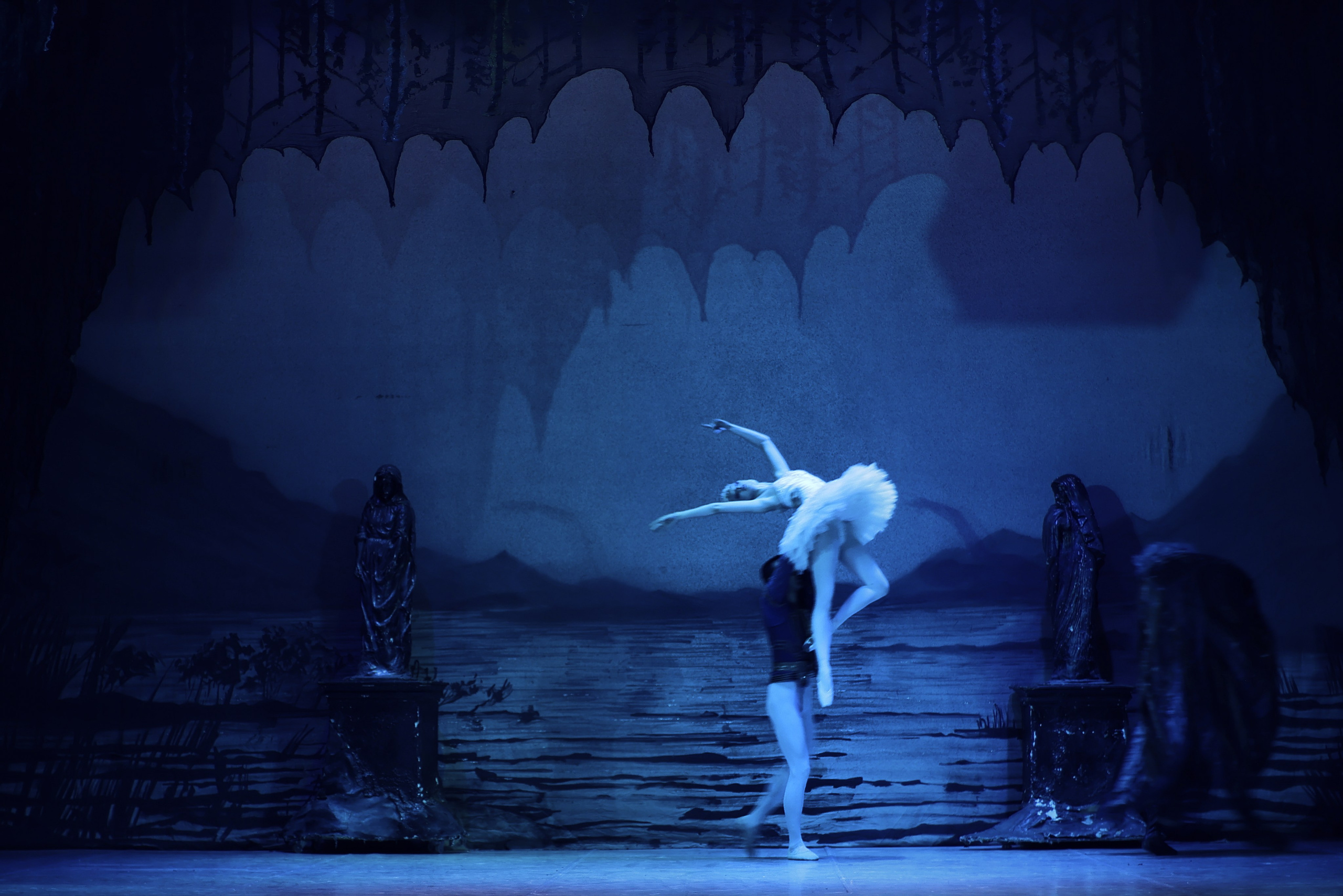 Балет «Лебединное озеро», Театр классического балета Н. Касаткиной и В. Василёва. Наталья Алексеенко. Фотохудожник в Москве. Репортаж, портрет, стрит