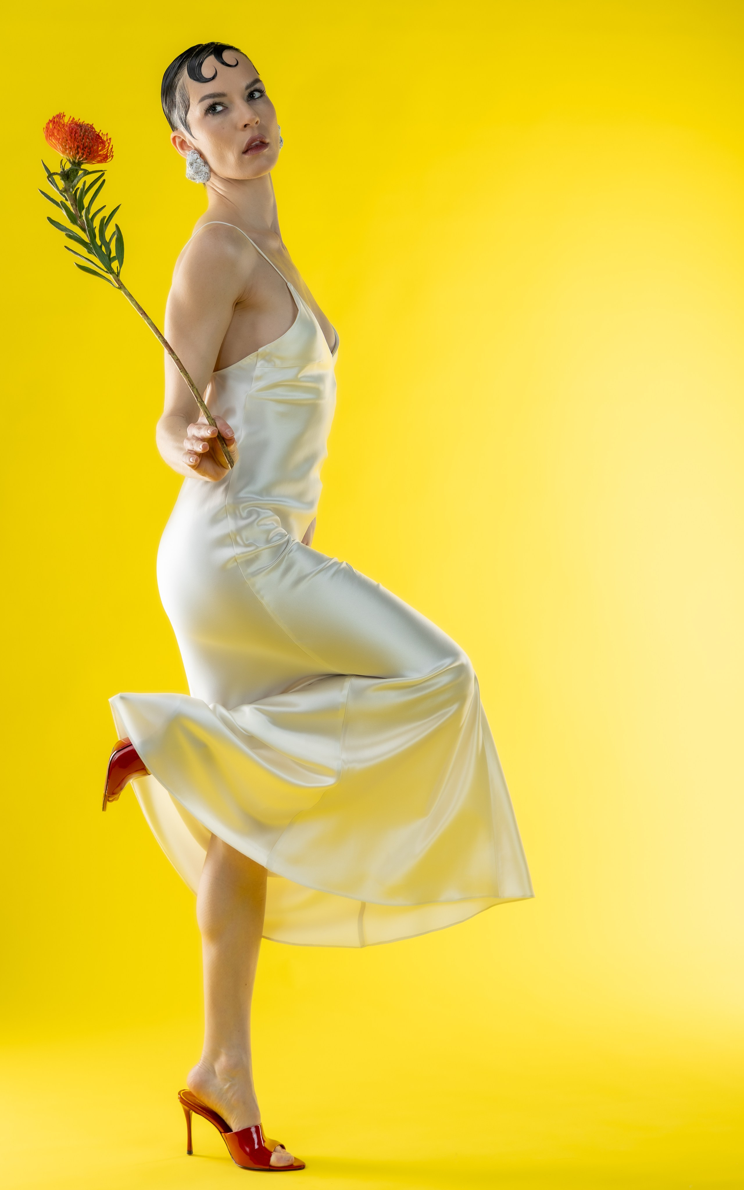 Позинг в действии. Студия фото, видеографии и мультимедийного дизайна в Москве Multi Frame Studio