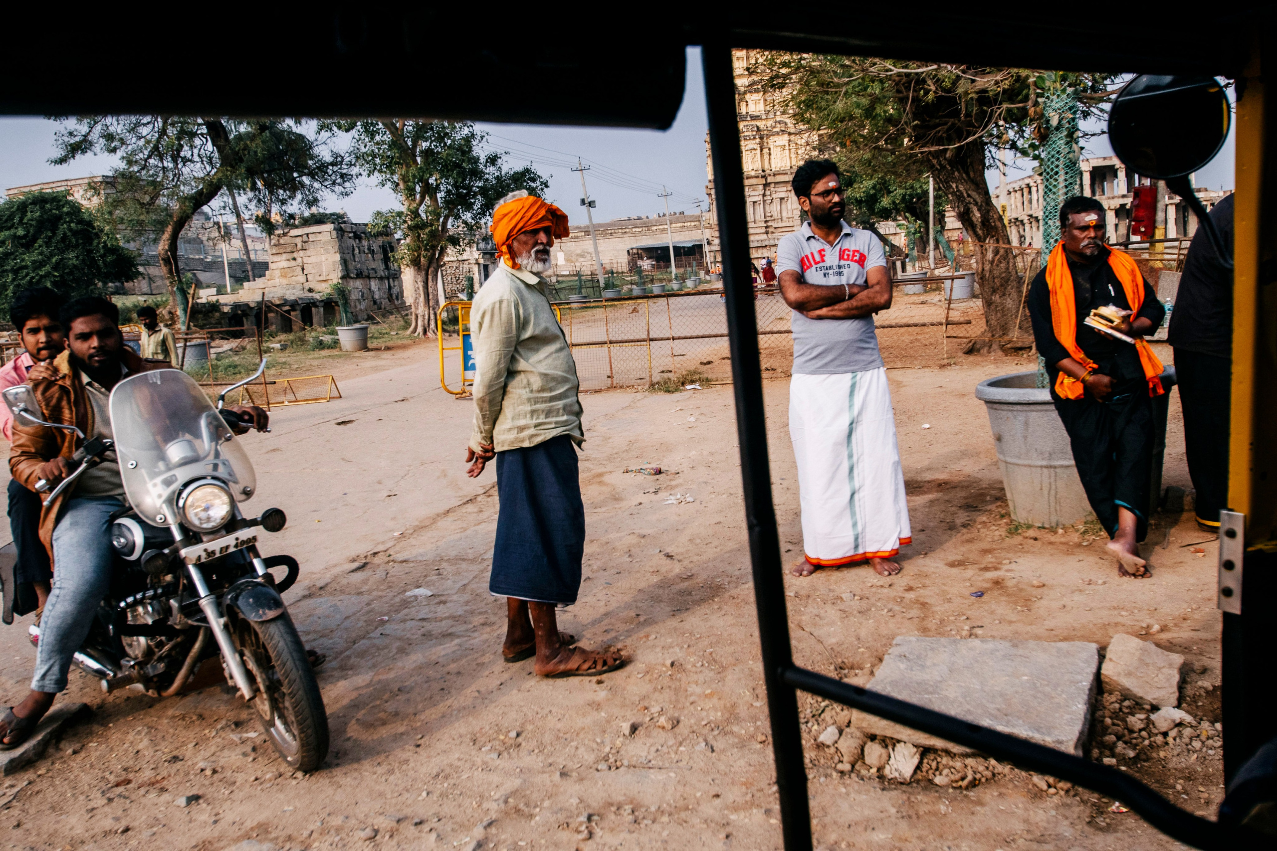 Hampi street. Iraogo