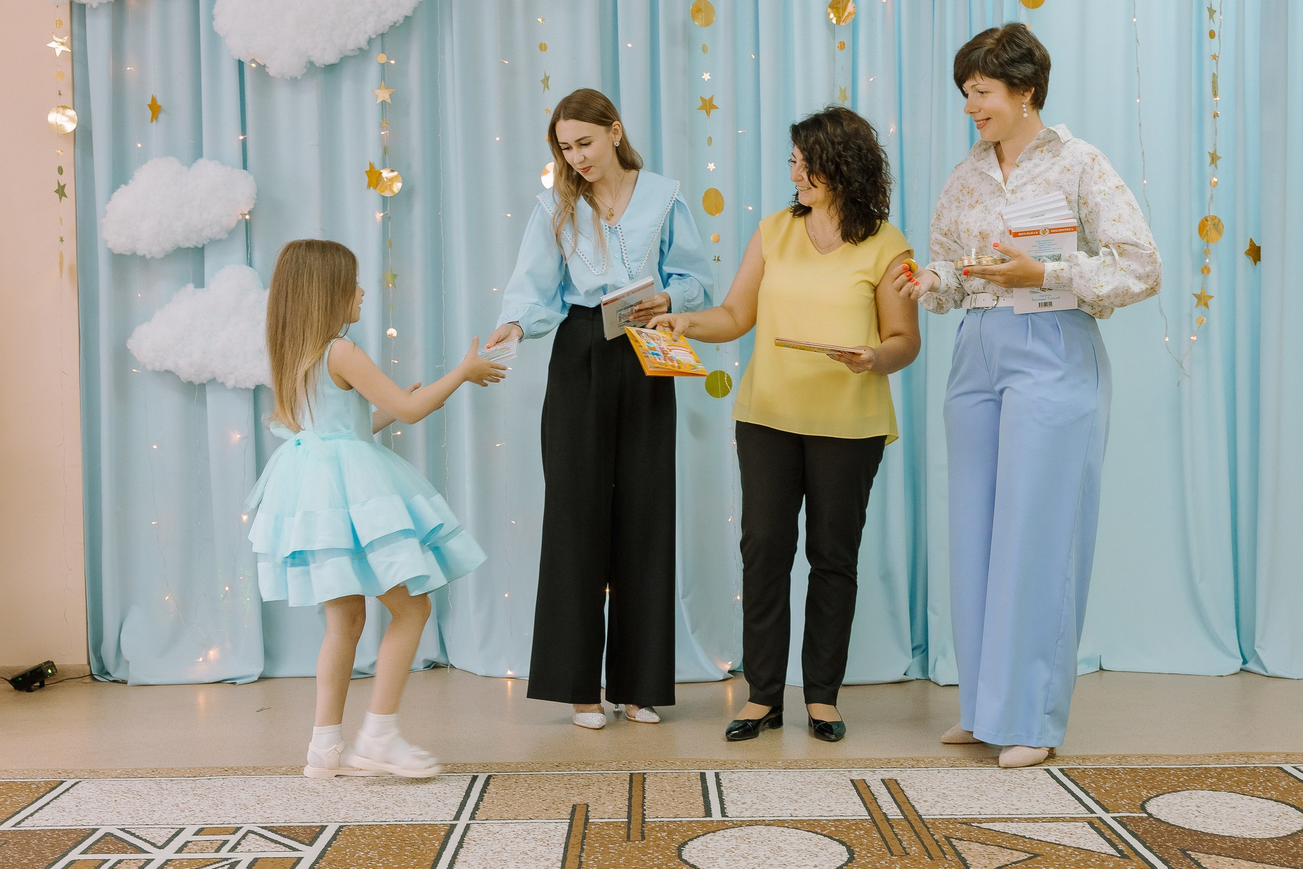 Выпускной в ДС -29. Выпускные альбомы Натальи Бутко: Новороссийск, Анапа, Геленджик