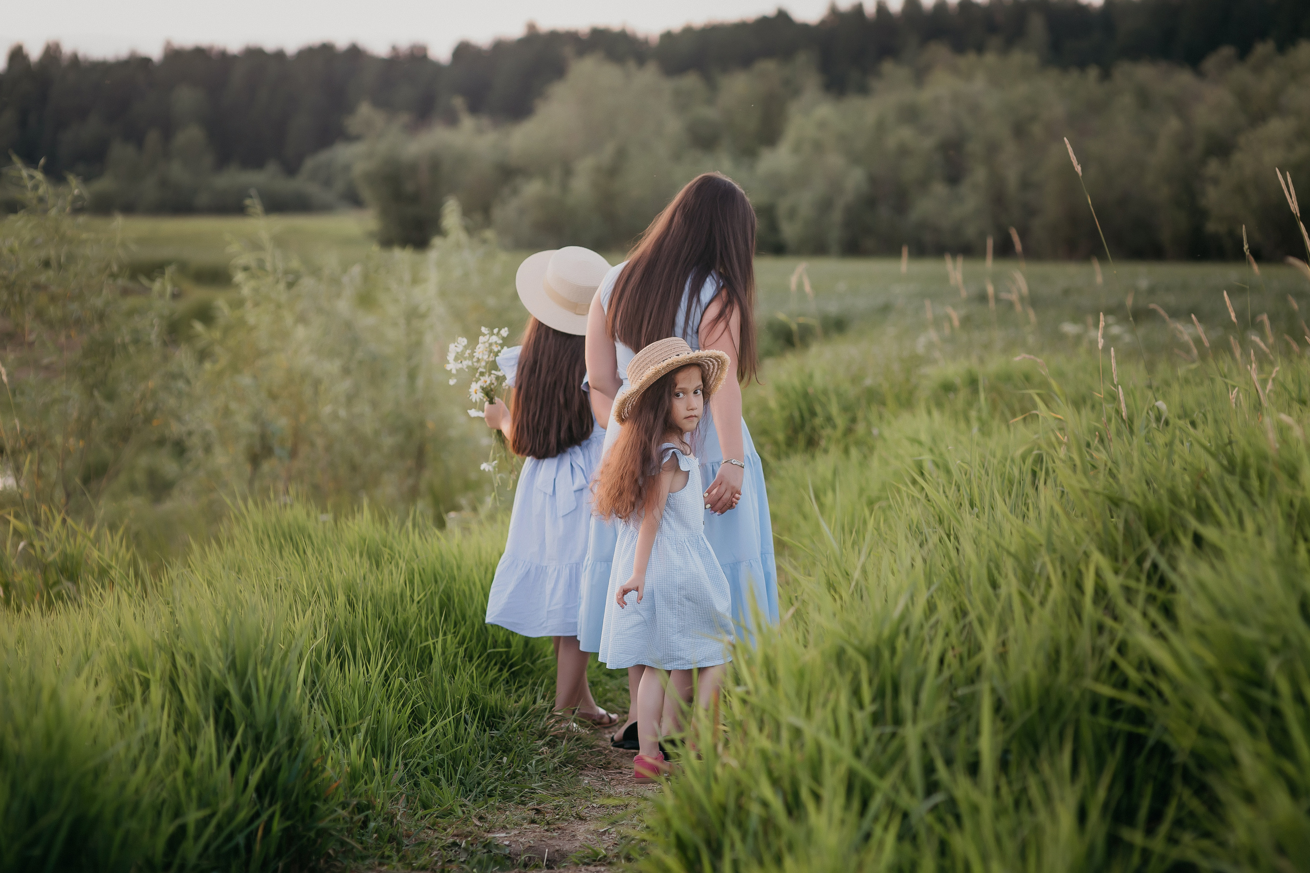 Ани & Аревик. Семейный фотограф в Сургуте