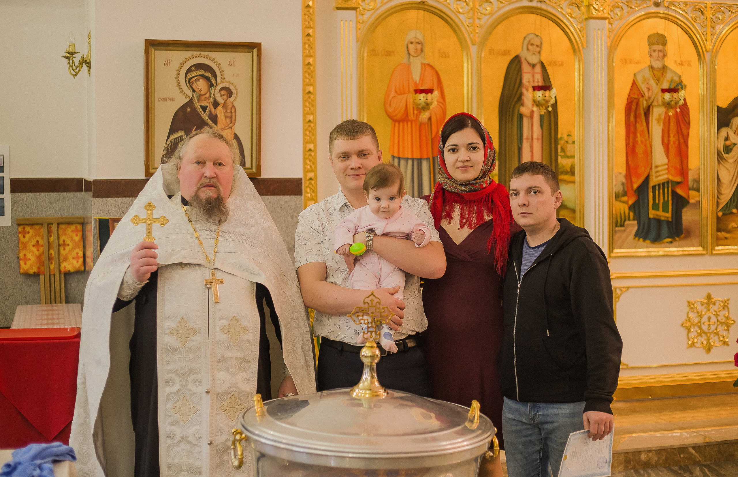 Крещение Вероники. Храм Веры, Надежды, Любови. Семейный фотограф в Сургуте