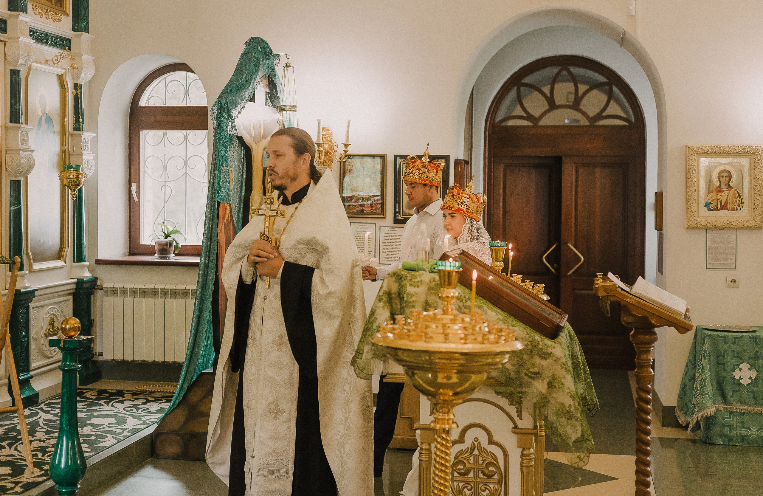 Венчание Екатерины & Владимира. Храм Симеона Верхотурского п.Барсово. Семейный фотограф в Сургуте