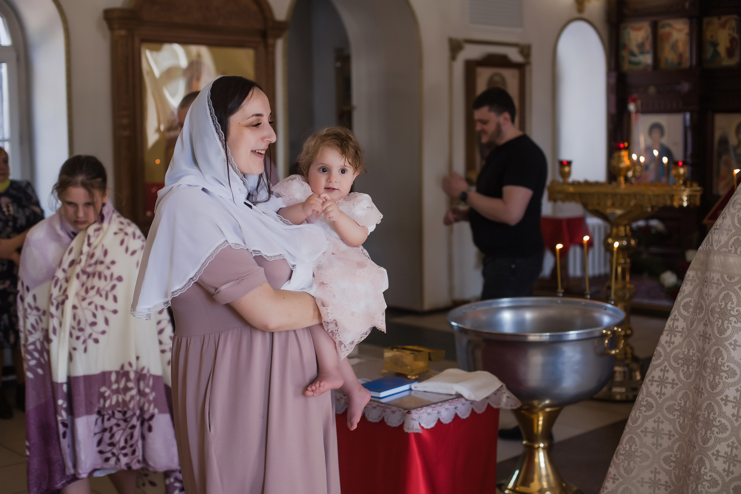 Крещение Ариши. Храм Александра Невского. Семейный фотограф в Сургуте