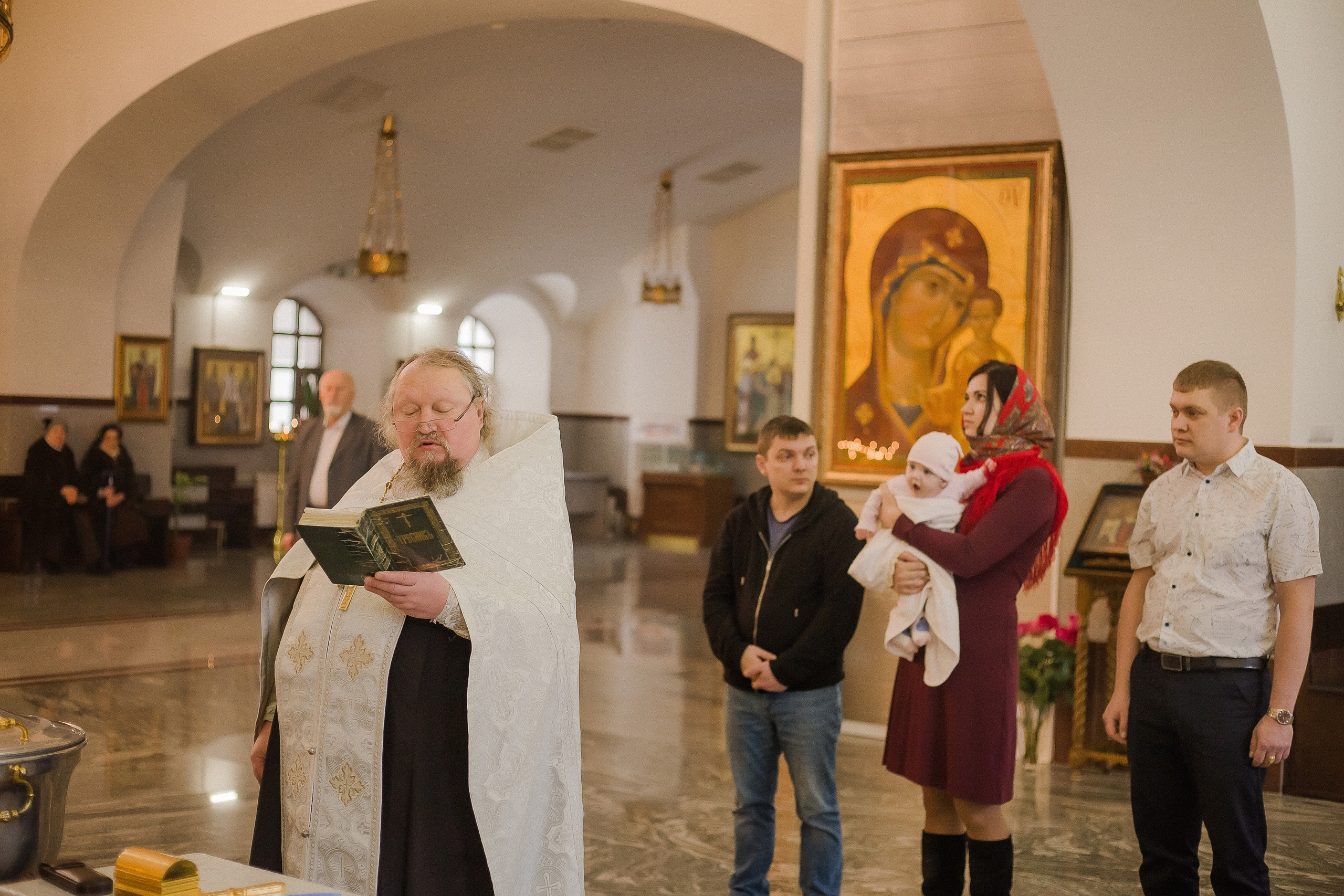 Крещение Вероники. Храм Веры, Надежды, Любови. Семейный фотограф в Сургуте