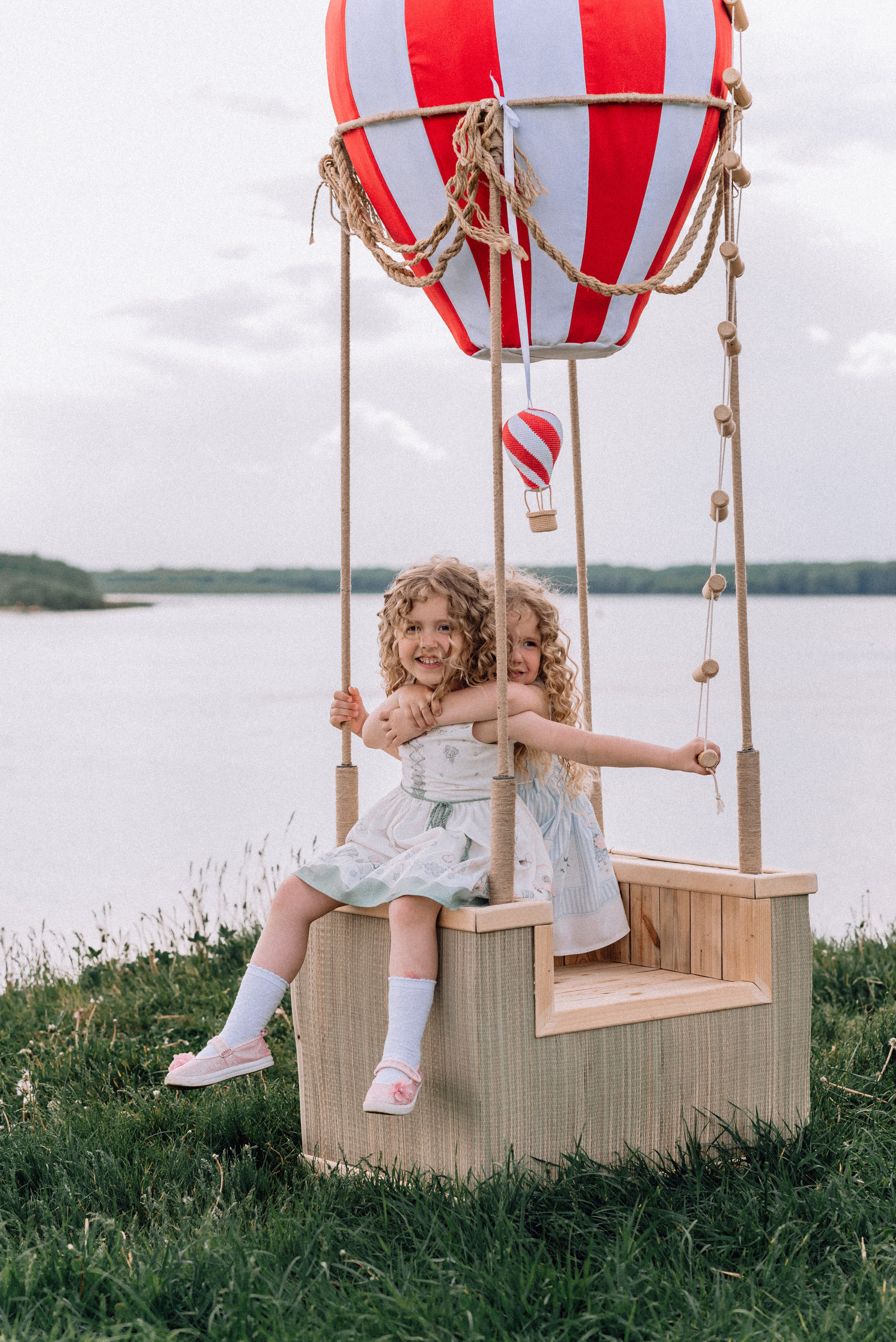 Полёт на воздушном шаре. Приключения Майи и Евы. Детский и семейный фотограф Катерина Мишина
