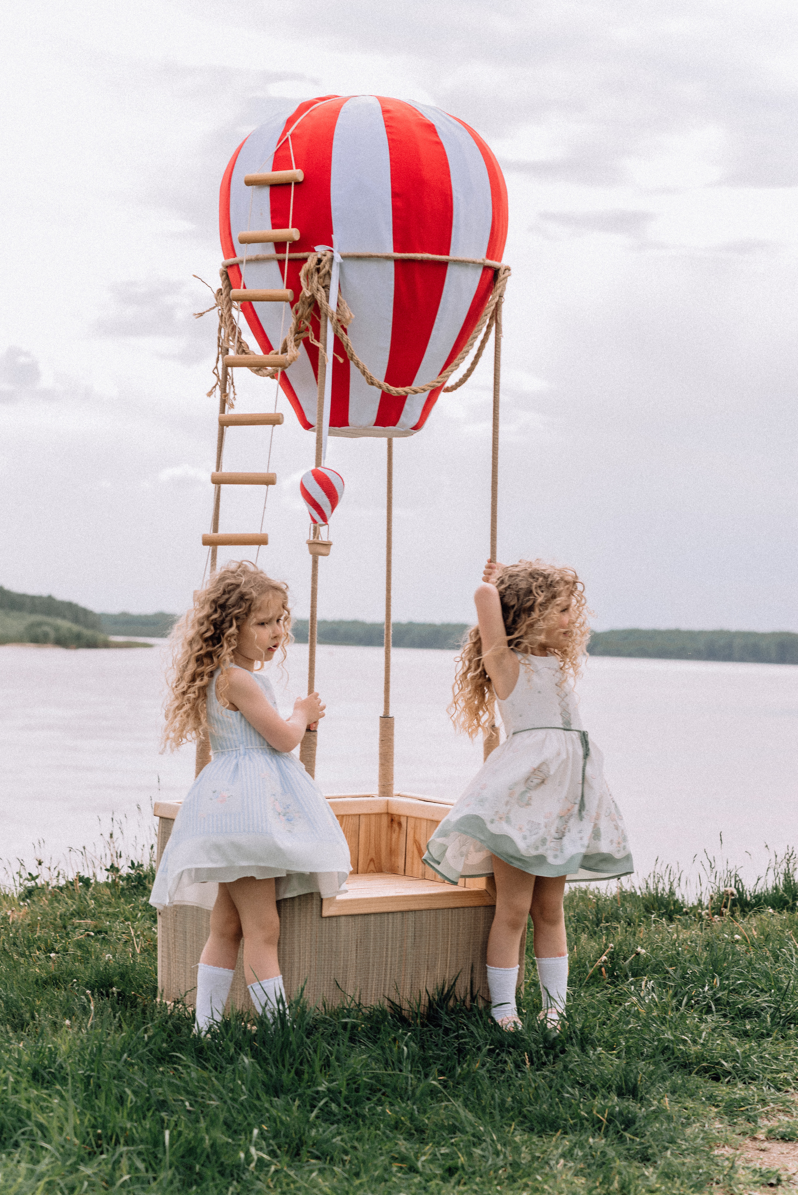 Полёт на воздушном шаре. Приключения Майи и Евы. Детский и семейный фотограф Катерина Мишина