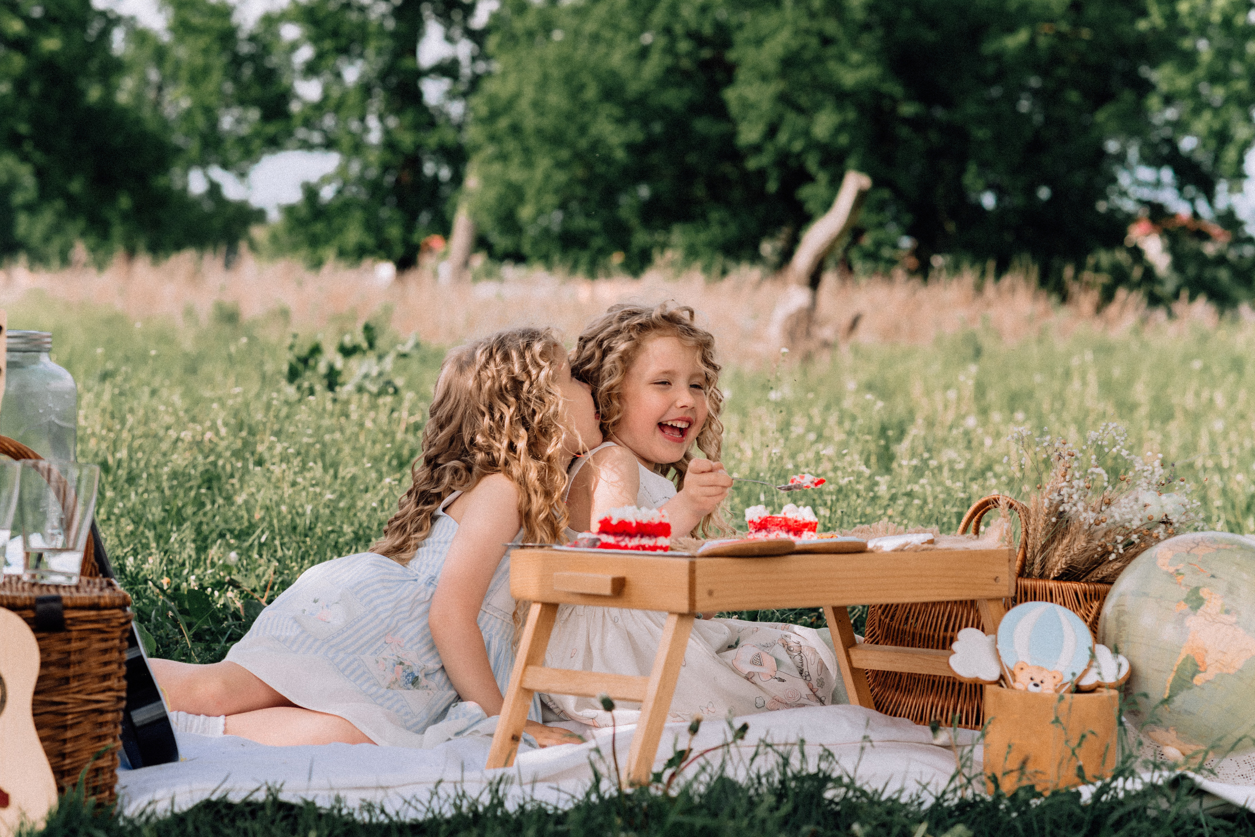 Полёт на воздушном шаре. Приключения Майи и Евы. Детский и семейный фотограф Катерина Мишина