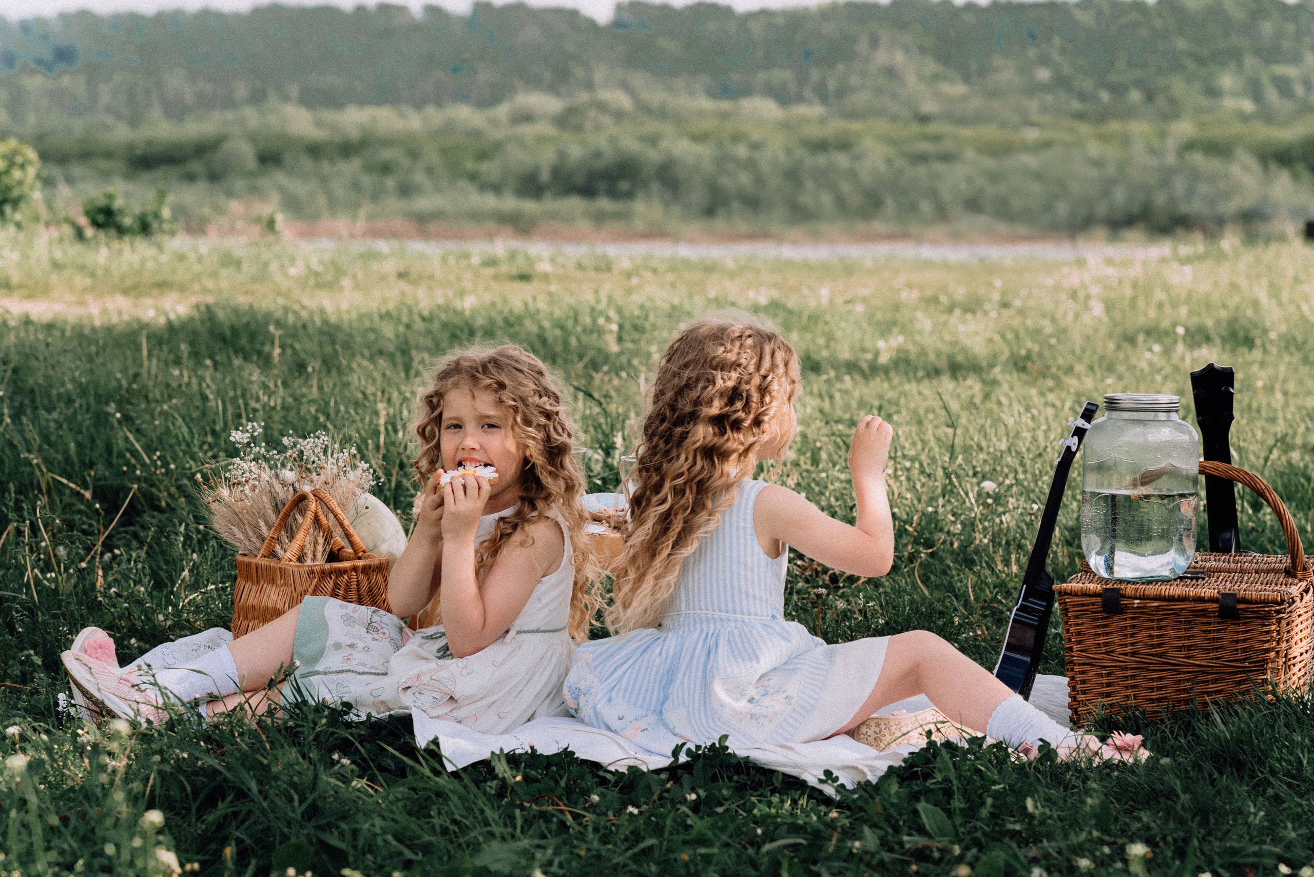 Полёт на воздушном шаре. Приключения Майи и Евы. Детский и семейный фотограф Катерина Мишина
