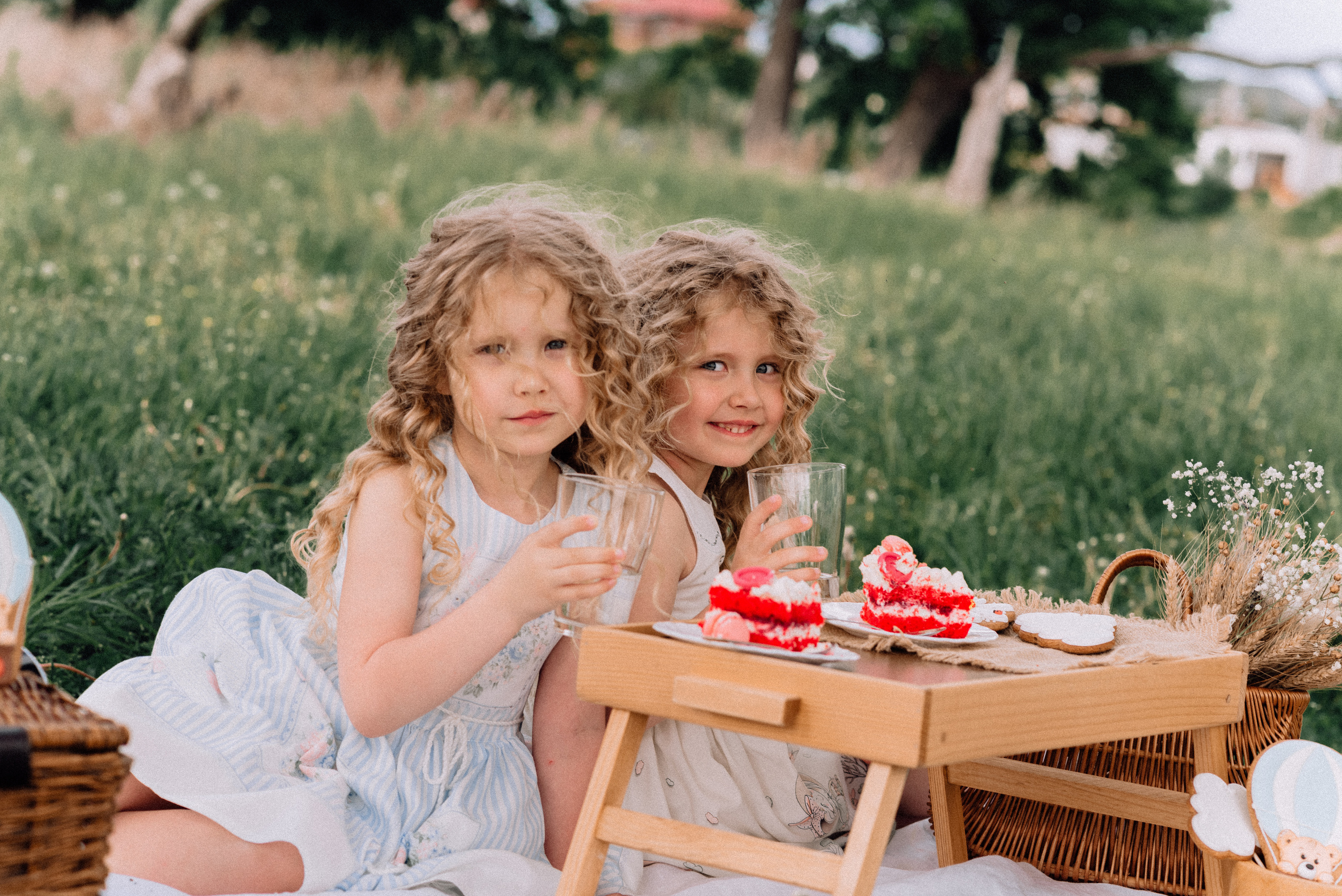 Полёт на воздушном шаре. Приключения Майи и Евы. Детский и семейный фотограф Катерина Мишина