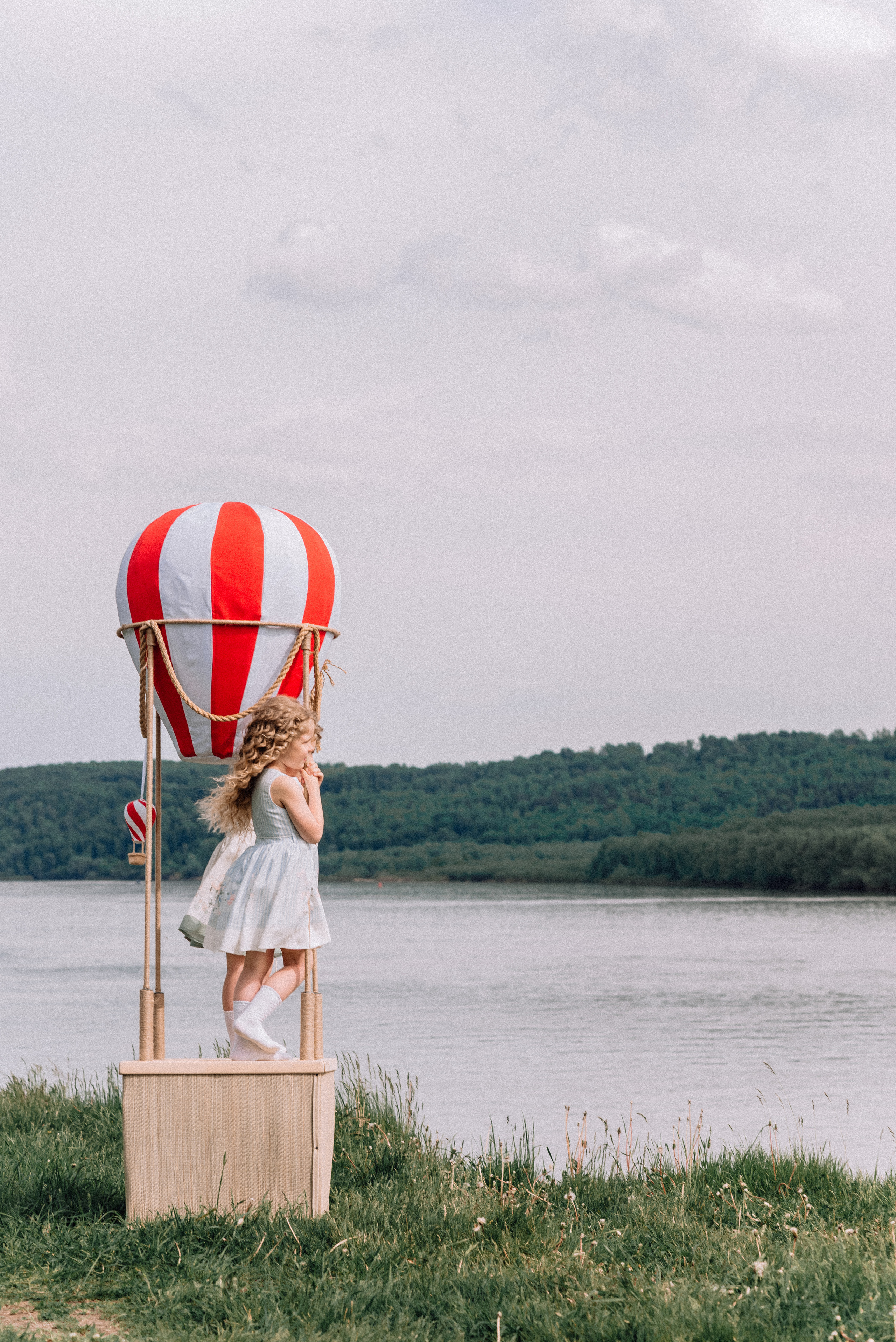 Полёт на воздушном шаре. Приключения Майи и Евы. Детский и семейный фотограф Катерина Мишина