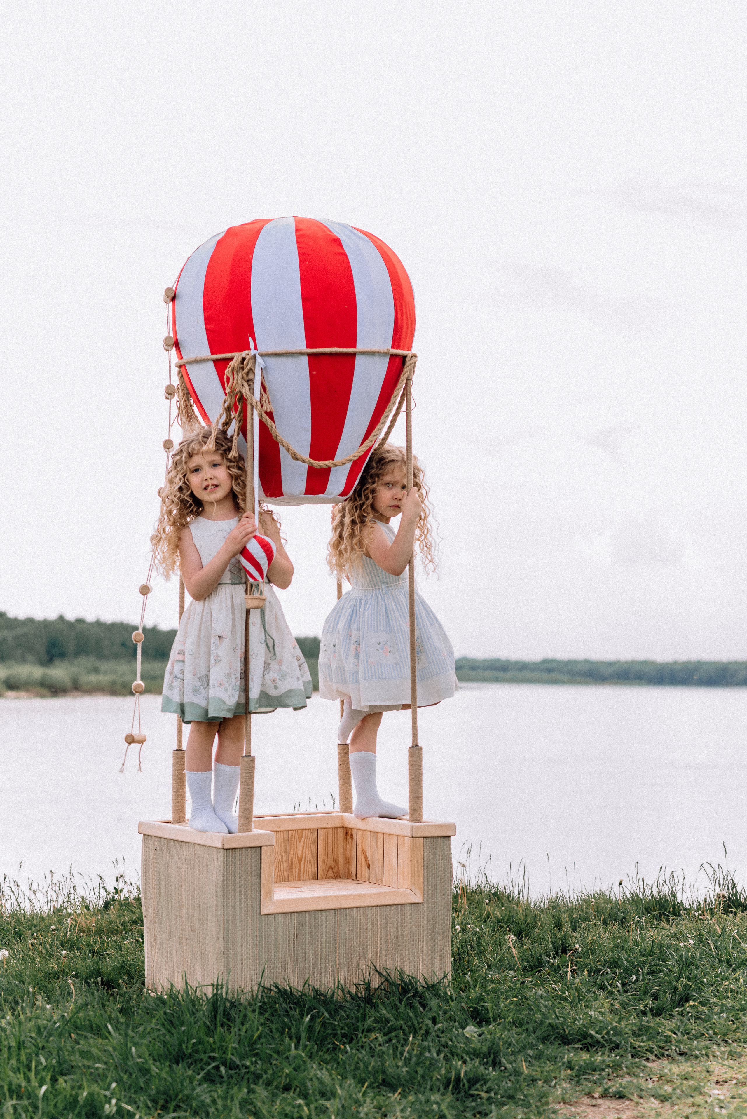 Полёт на воздушном шаре. Приключения Майи и Евы. Детский и семейный фотограф Катерина Мишина