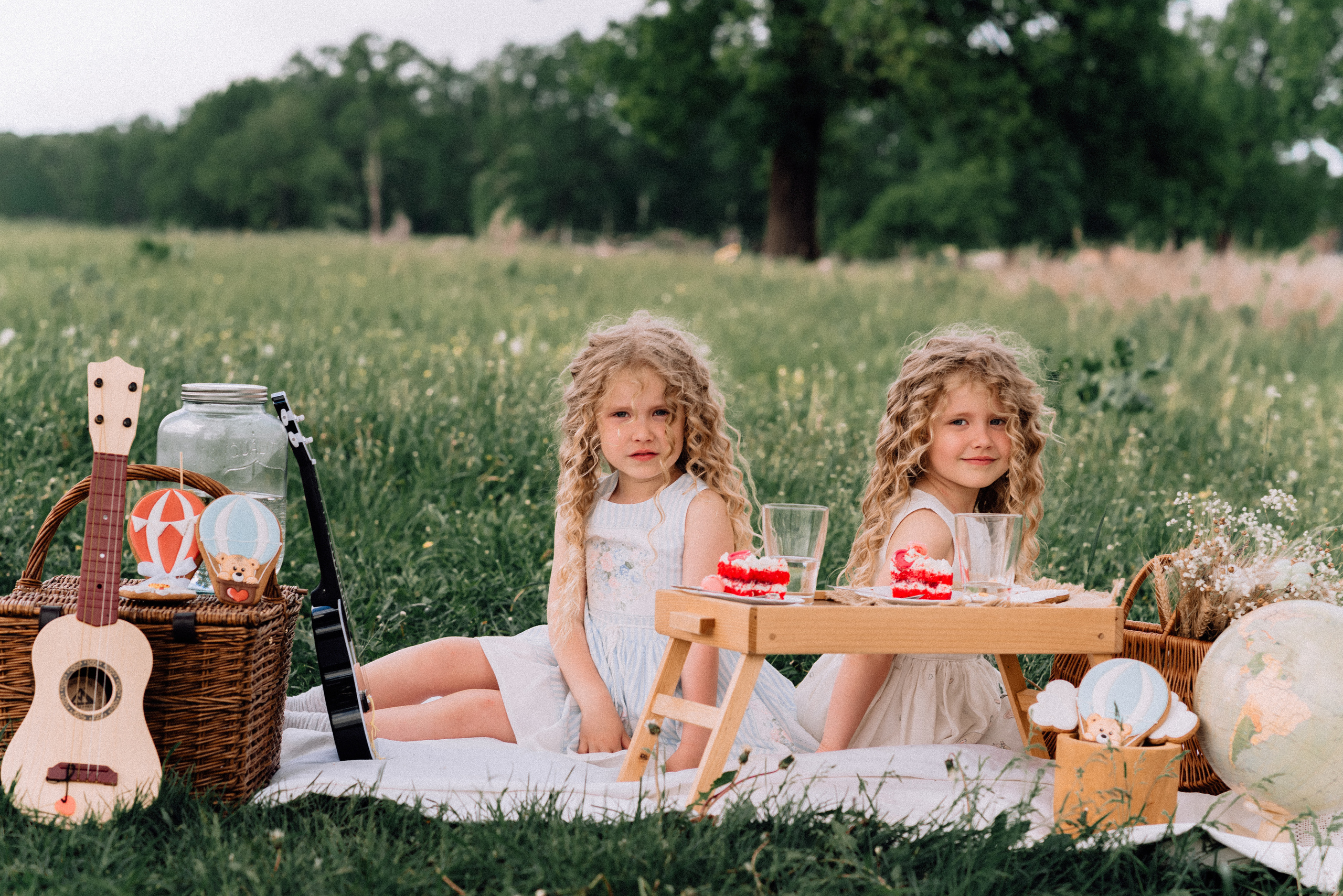 Полёт на воздушном шаре. Приключения Майи и Евы. Детский и семейный фотограф Катерина Мишина