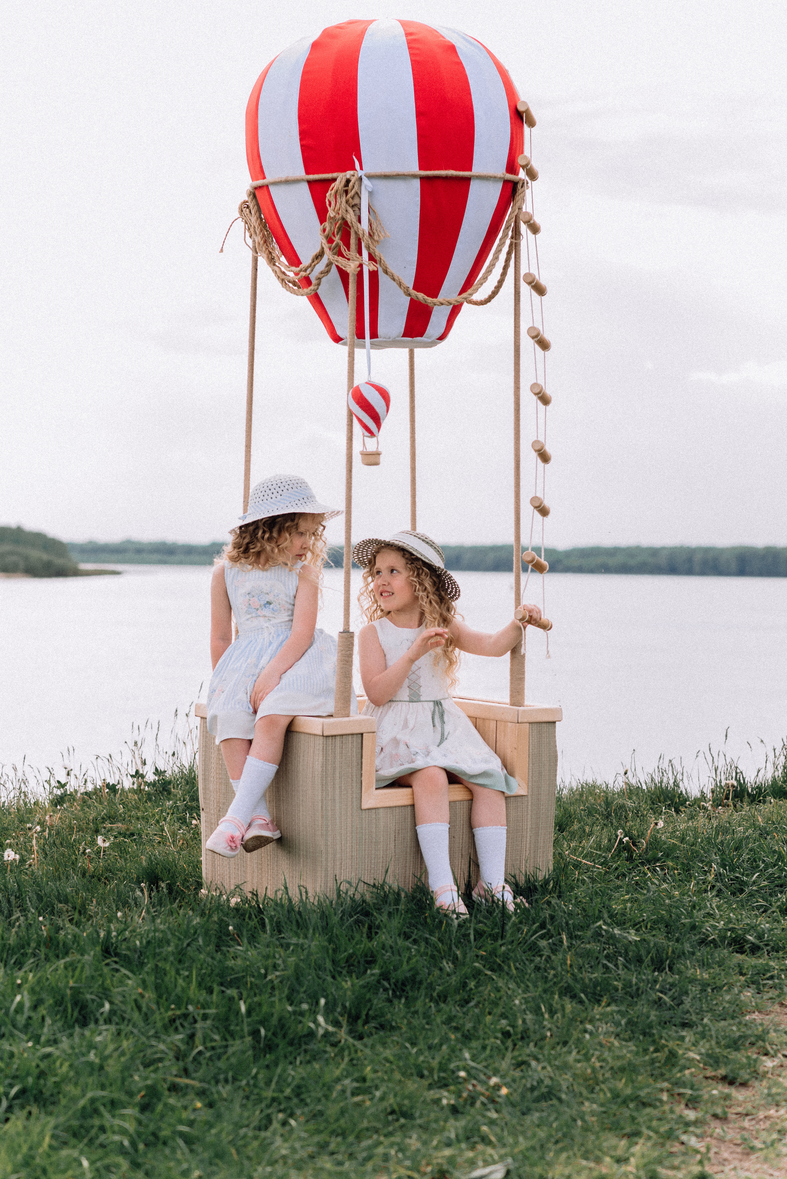 Полёт на воздушном шаре. Приключения Майи и Евы. Детский и семейный фотограф Катерина Мишина