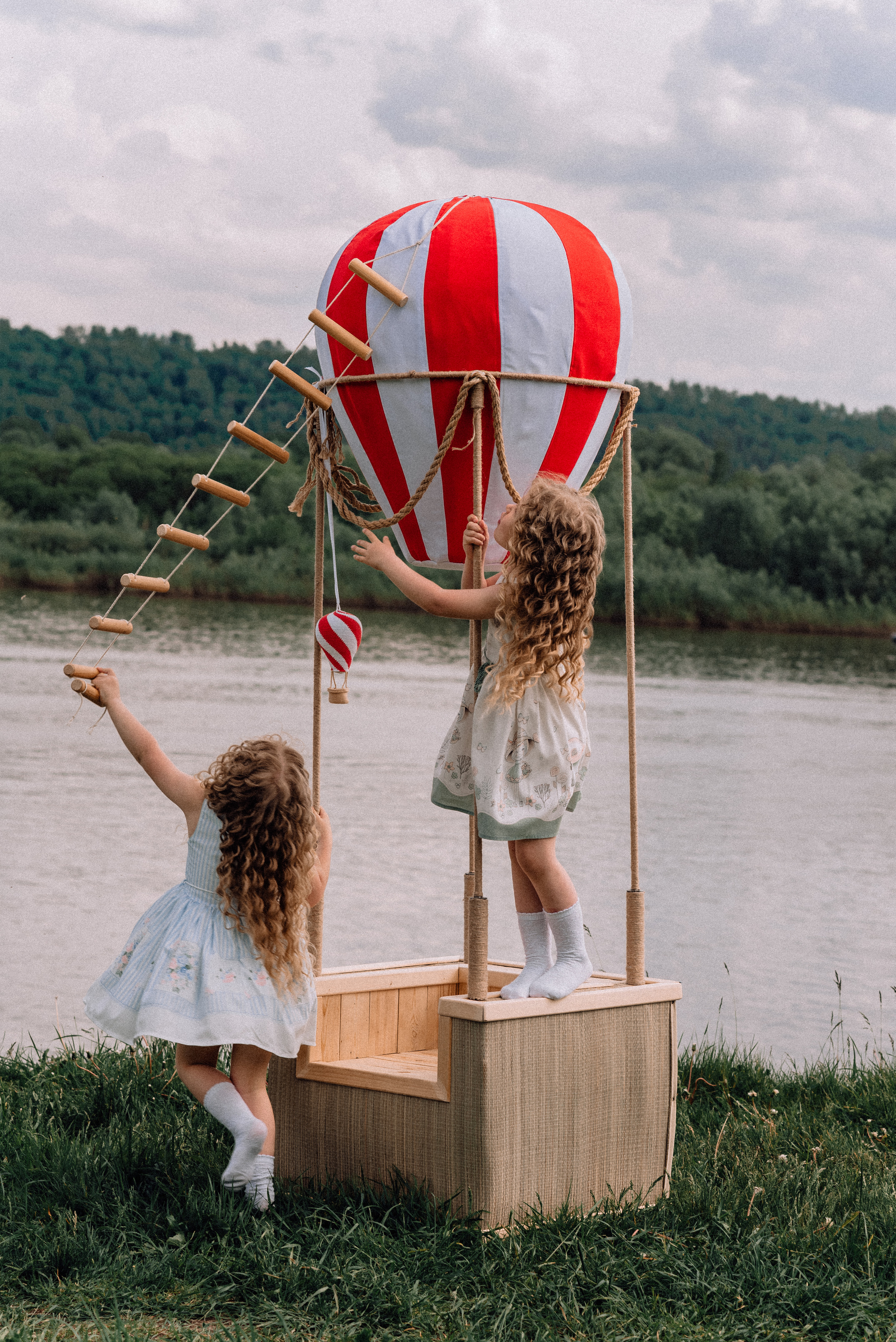 Полёт на воздушном шаре. Приключения Майи и Евы. Детский и семейный фотограф Катерина Мишина