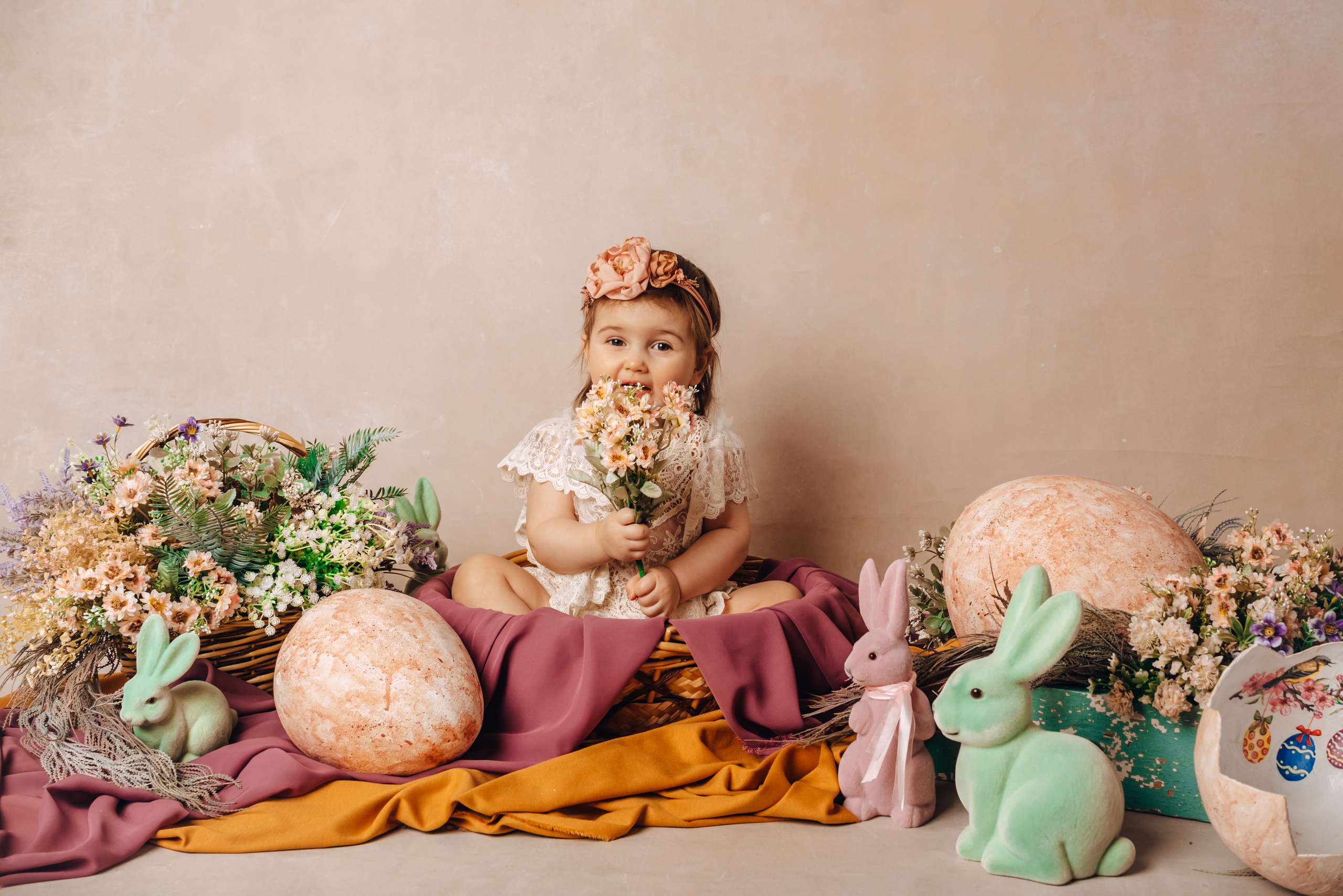 Пасха 2022.Лизонька. Домашняя студия НН. Детский и семейный фотограф Катерина Мишина
