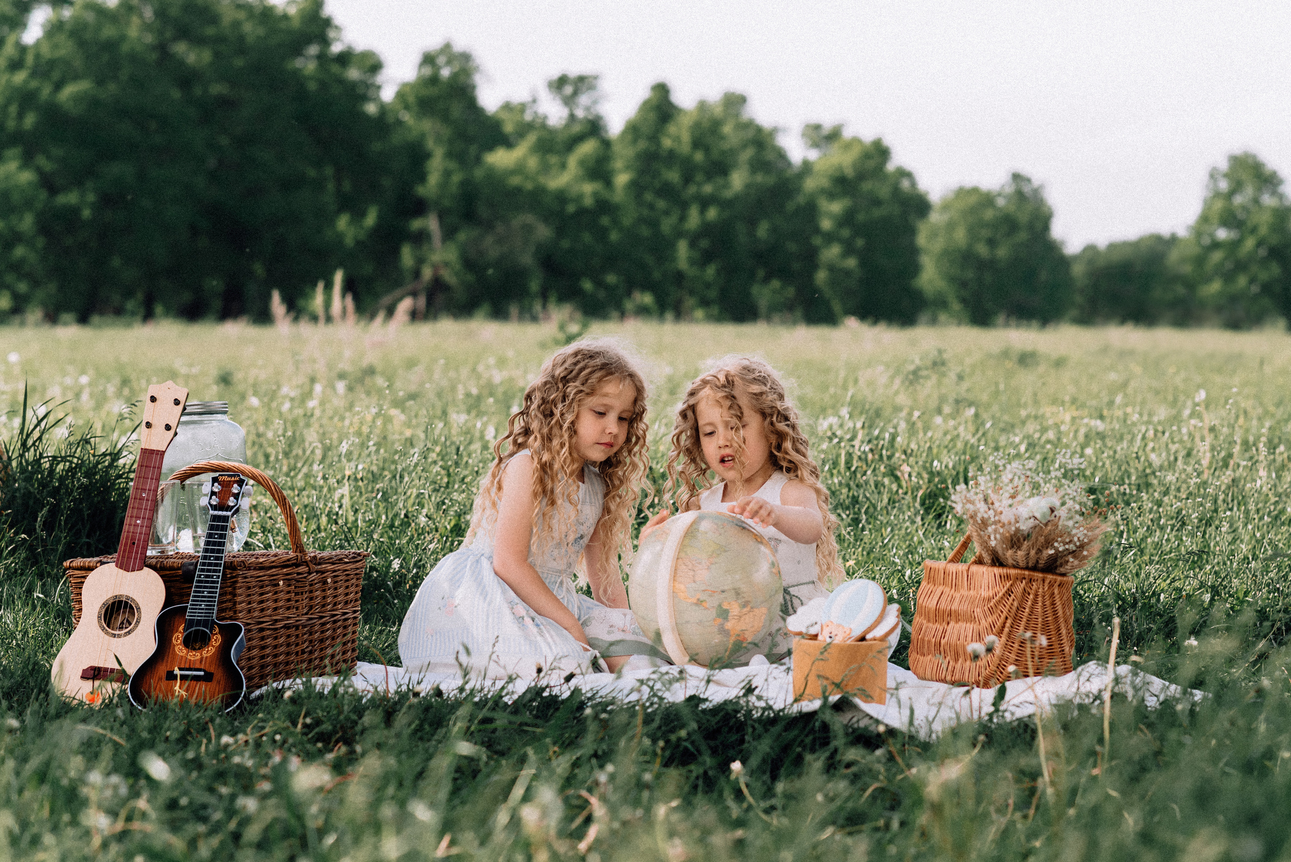 Полёт на воздушном шаре. Приключения Майи и Евы. Детский и семейный фотограф Катерина Мишина
