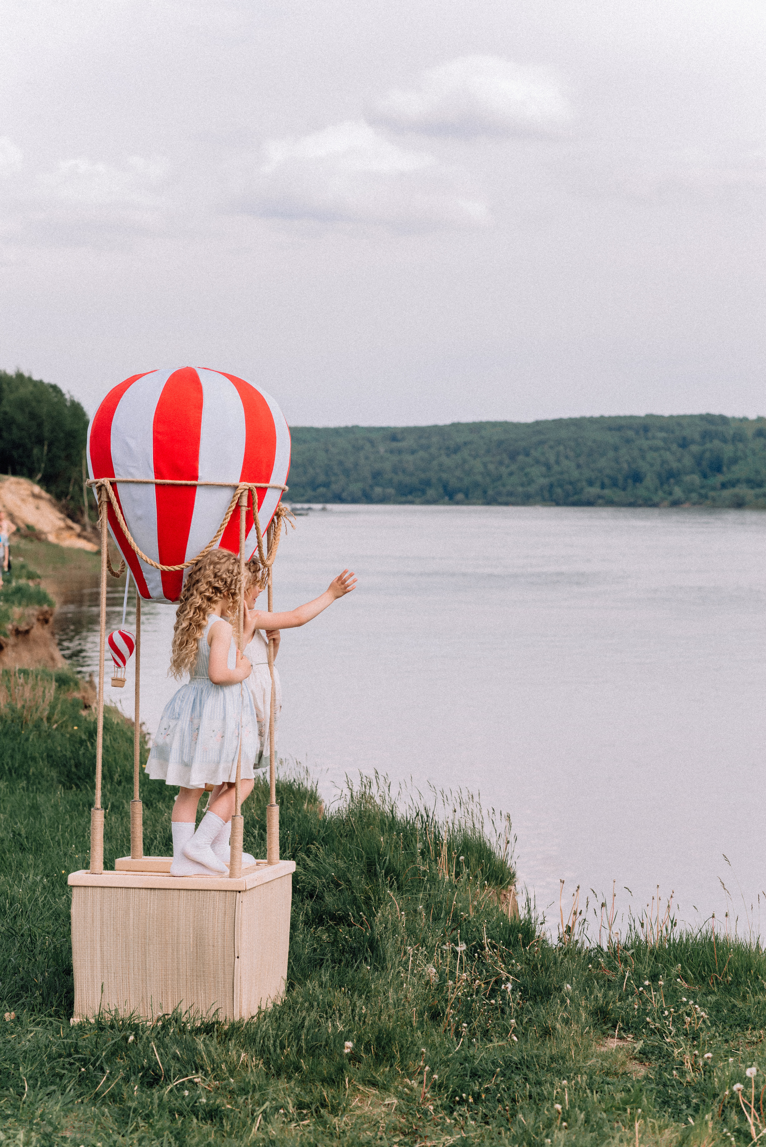 Полёт на воздушном шаре. Приключения Майи и Евы. Детский и семейный фотограф Катерина Мишина