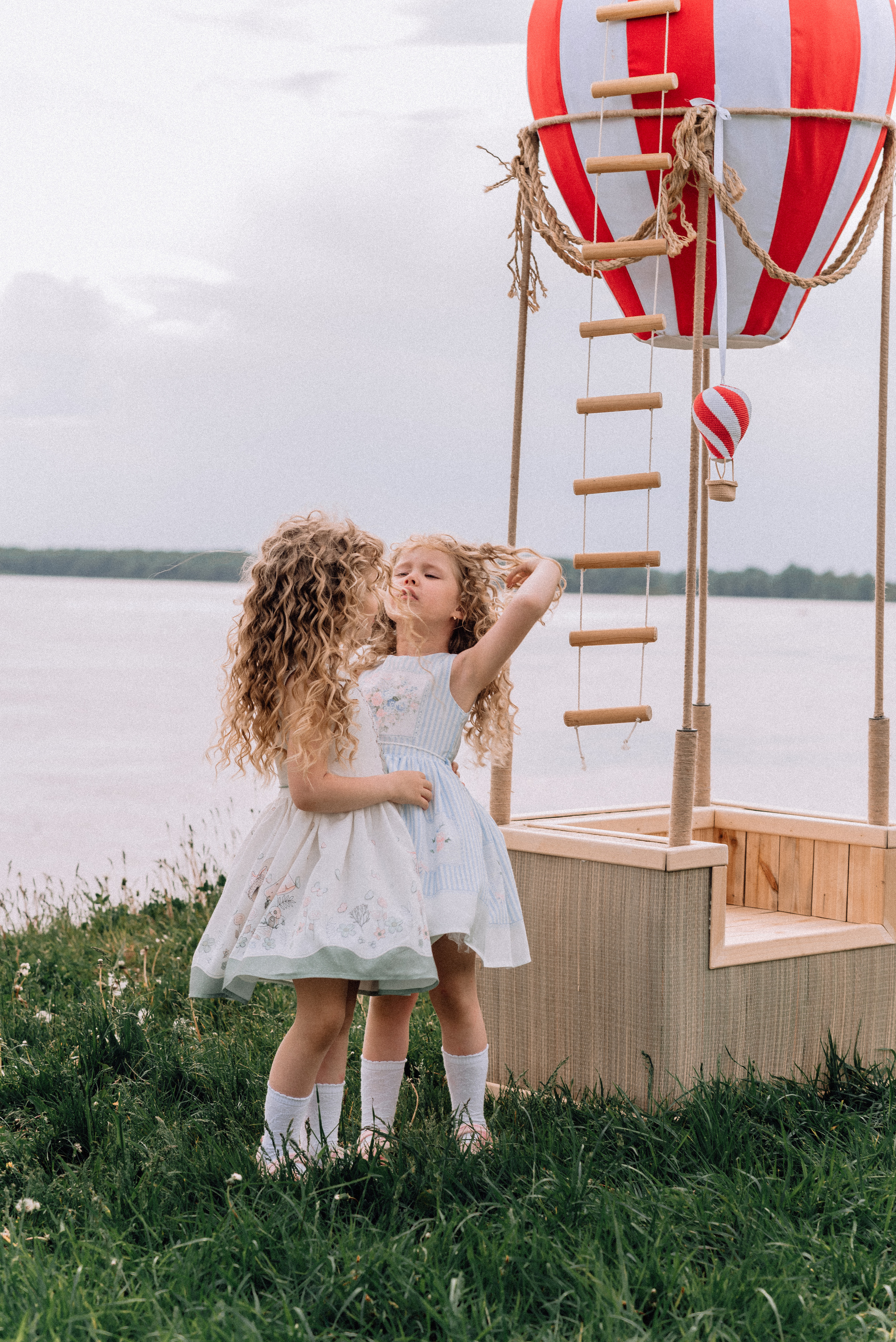 Полёт на воздушном шаре. Приключения Майи и Евы. Детский и семейный фотограф Катерина Мишина