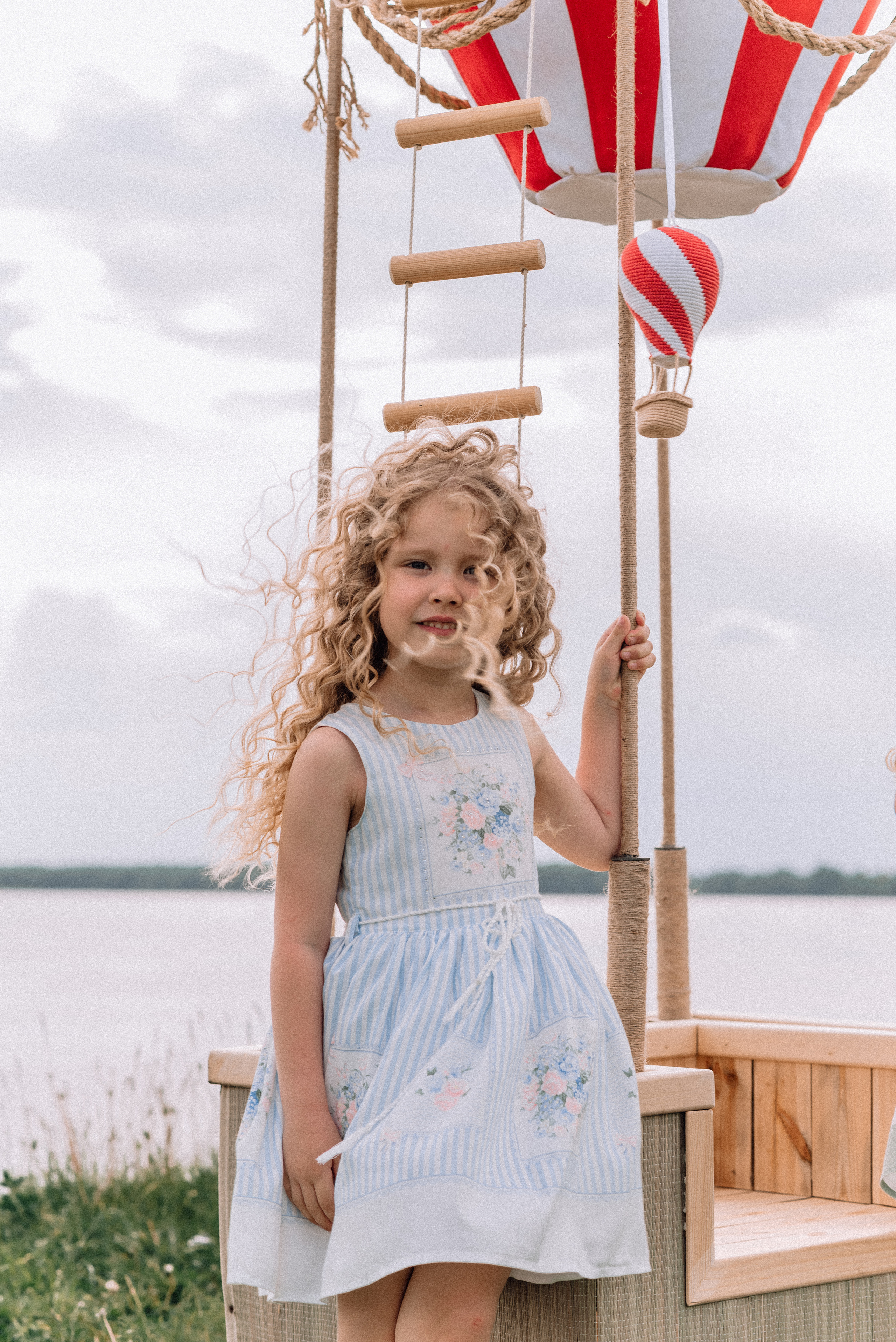 Полёт на воздушном шаре. Приключения Майи и Евы. Детский и семейный фотограф Катерина Мишина